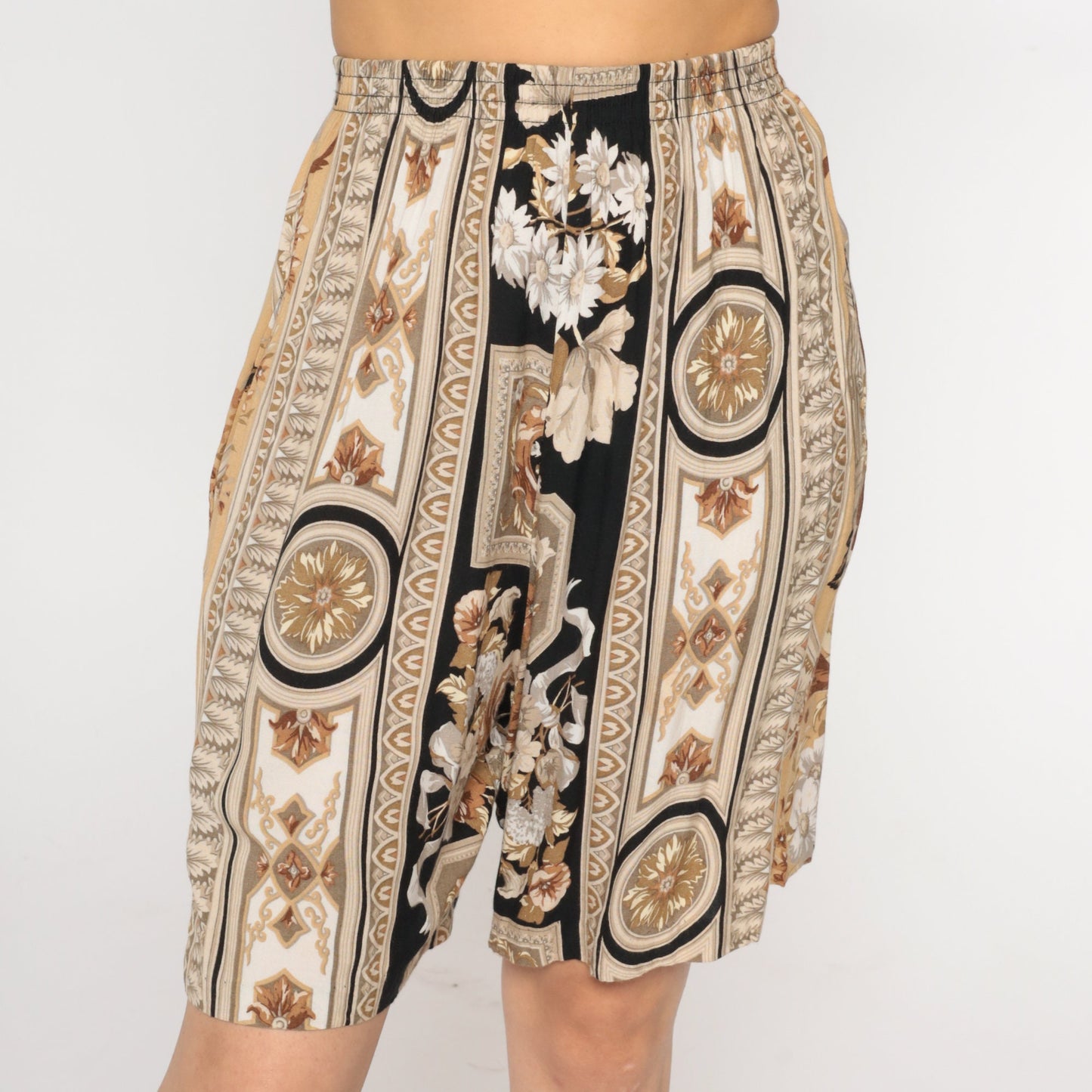 90s Floral Print High-Waisted Shorts Black Tan Medallion Drawstring Small