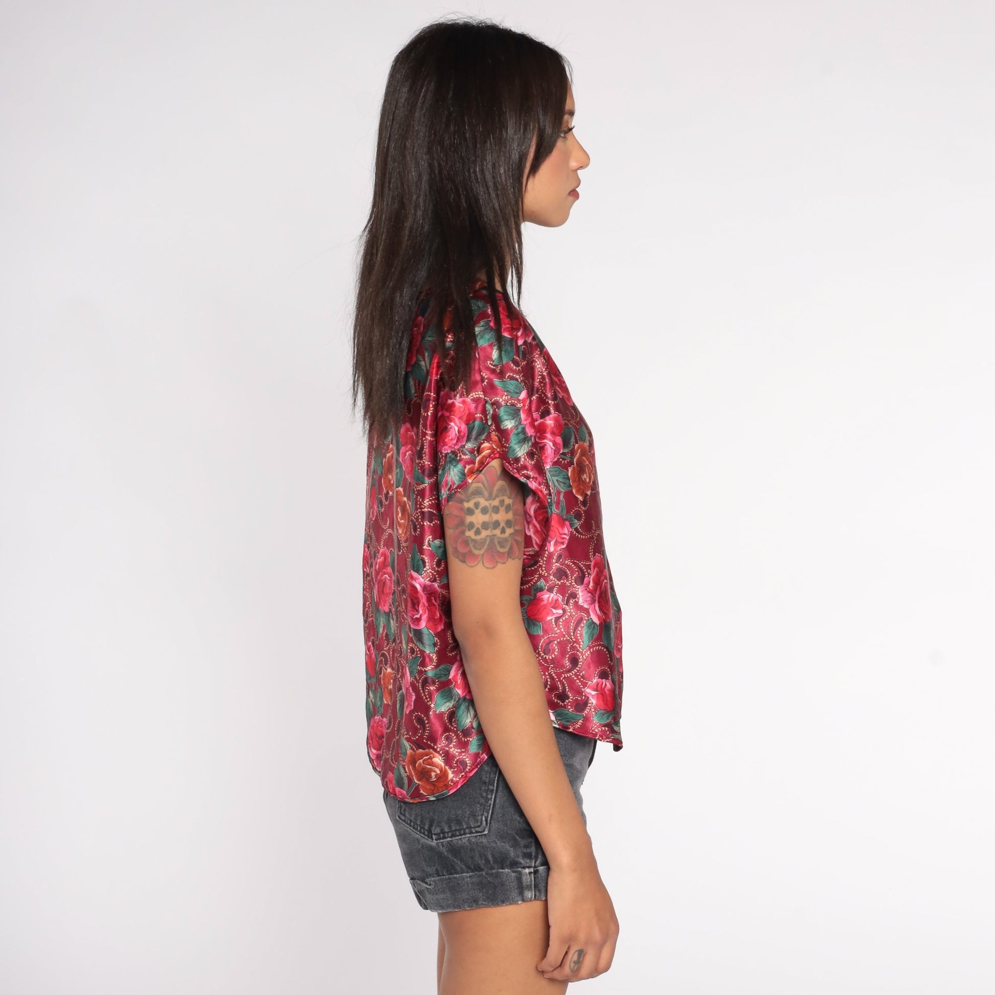 90s Red Floral Shiny Blouse Short Sleeve Scoop Neck Small