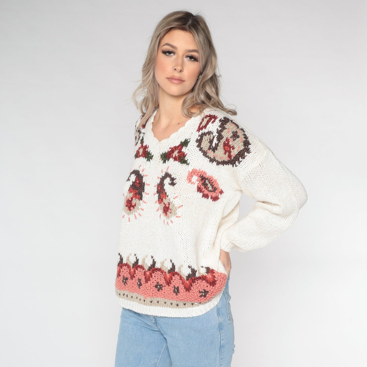 90s White Floral Paisley Embroidered Sweater Scalloped Neckline Large