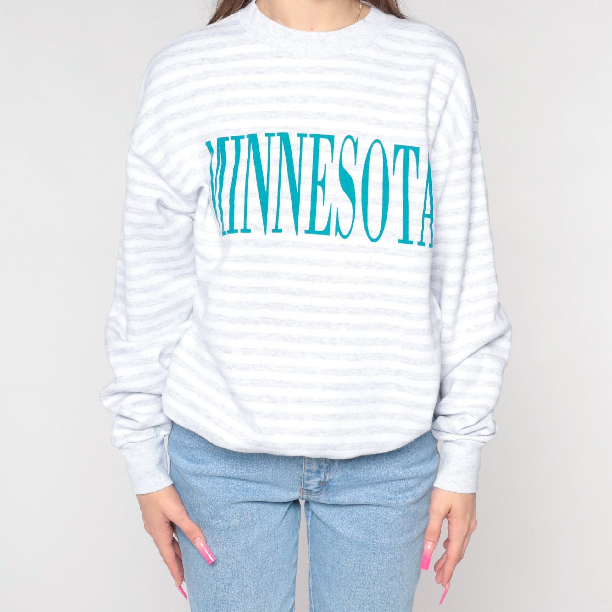 90s Minnesota State Graphic Sweatshirt Grey White Striped Crewneck Large