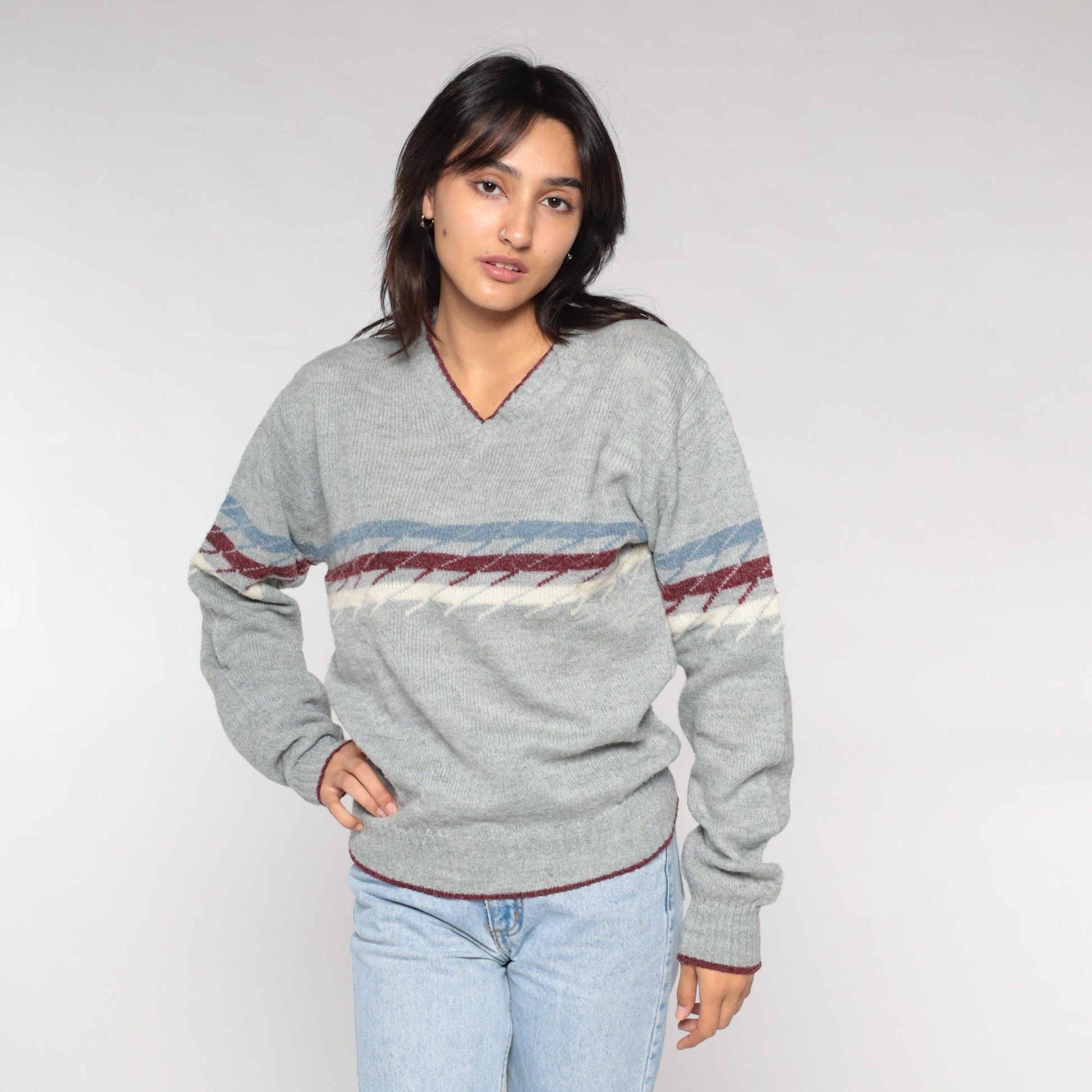 70s Saturdays In California V-Neck Striped Knit Sweater Grey Burgundy Medium