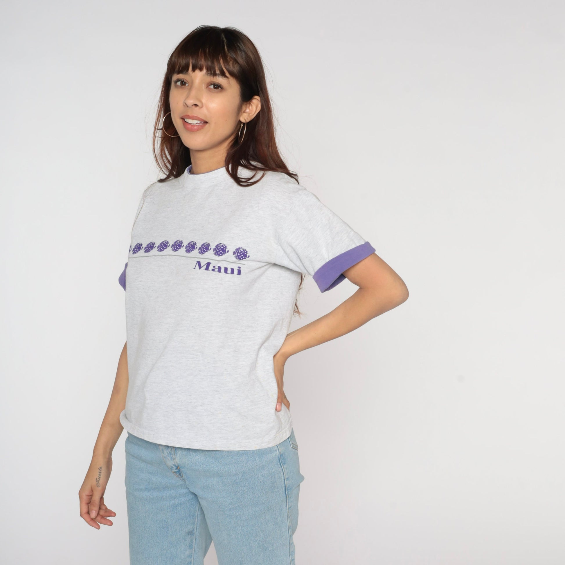 90s Maui Tropical Fish Graphic T-Shirt Grey Purple Cuffed Sleeve Medium