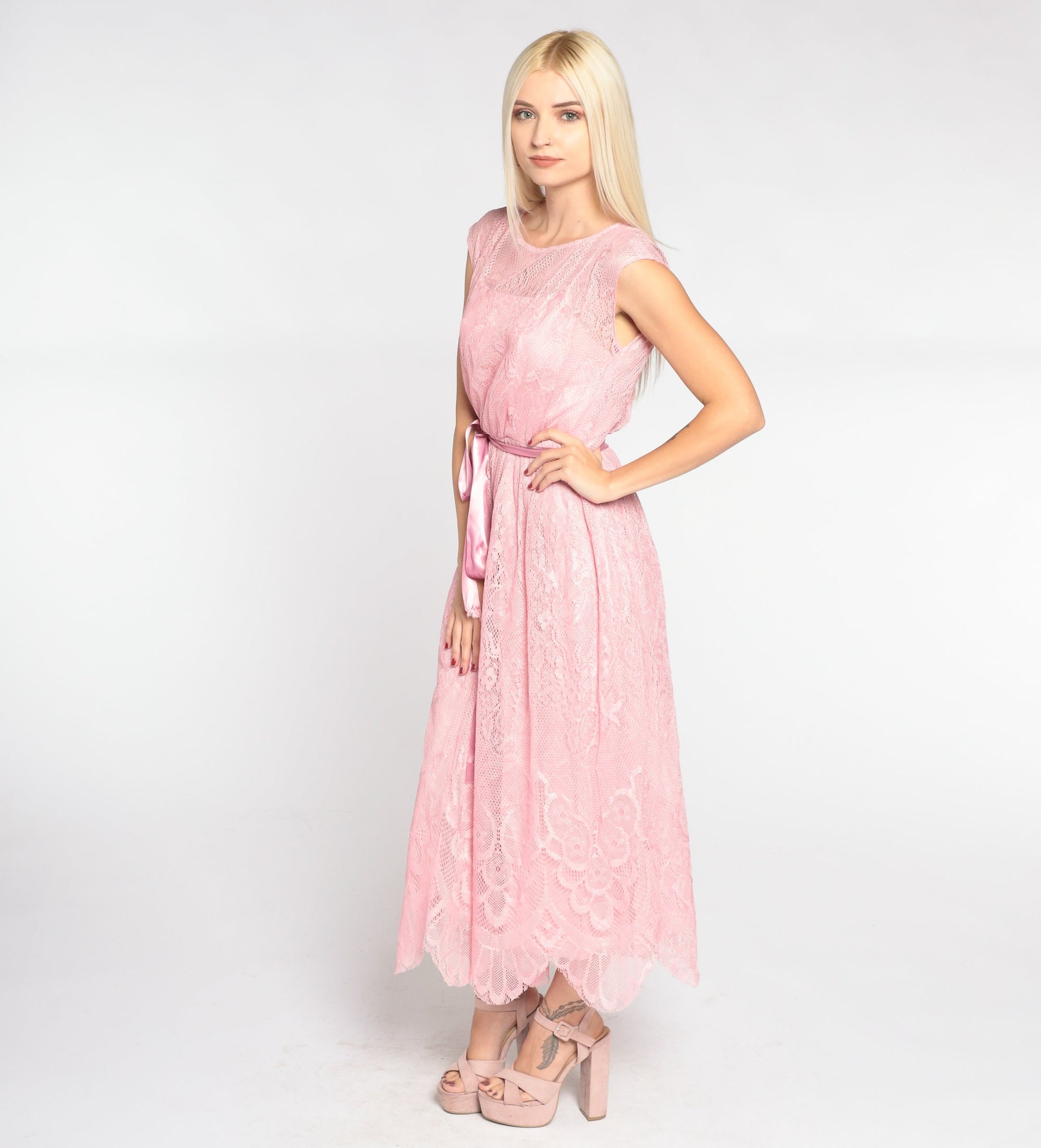 70s Pink Lace Midi Dress Cap Sleeve High Waist Ribbon Bow Scalloped Extra Small