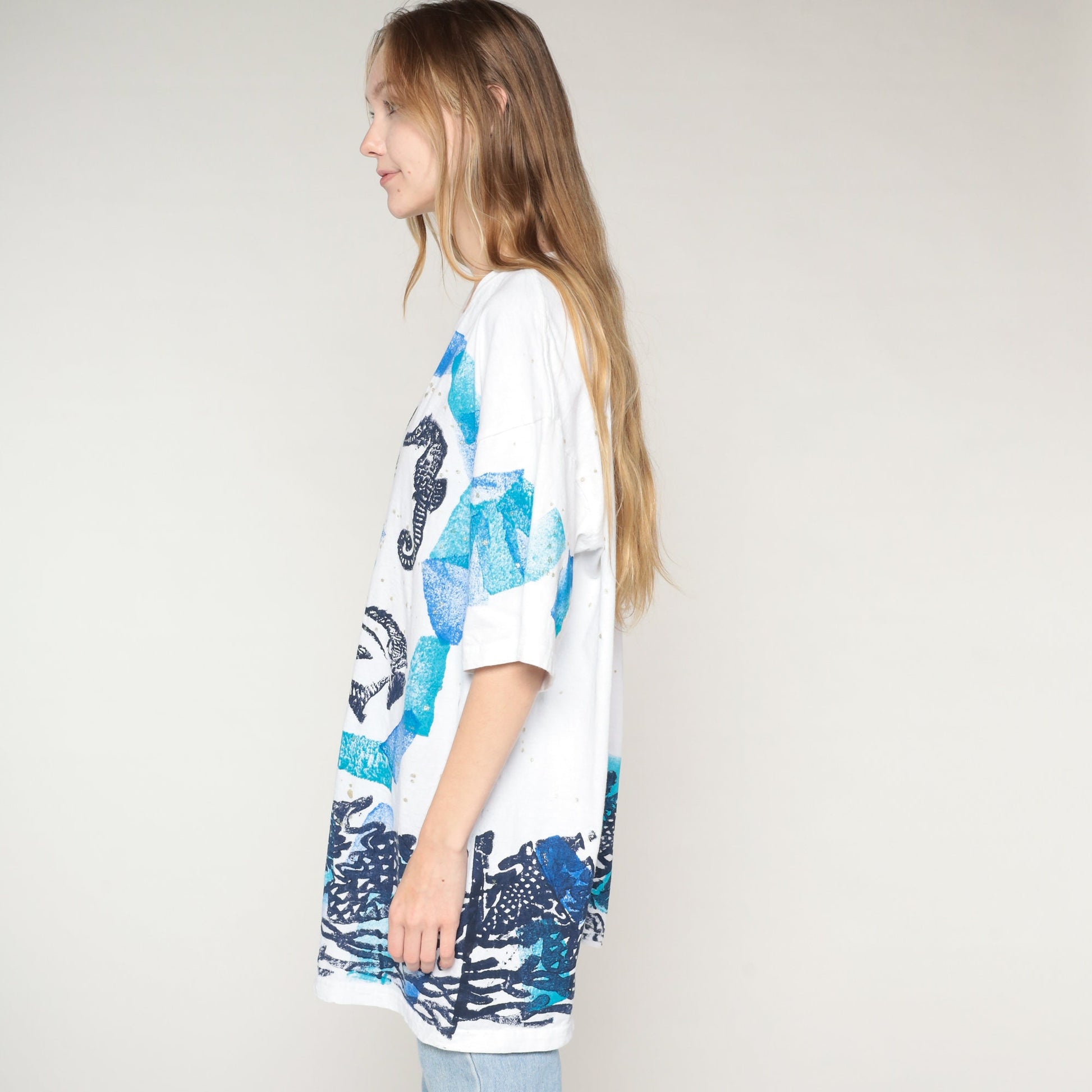 90s Under The Sea Tropical Fish T-Shirt Paint Stamp Graphic White Gold Flecks Extra Extra Large XXL
