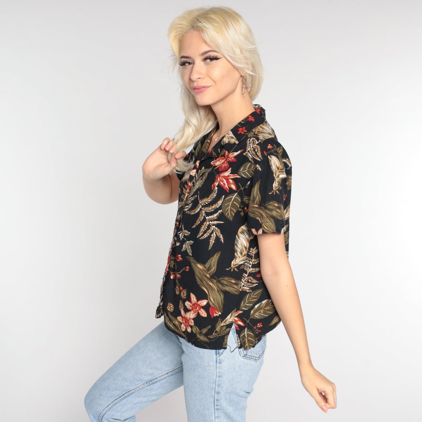 Y2K Black Floral Button-Up Blouse White Stag Short Sleeve Collared Top Small