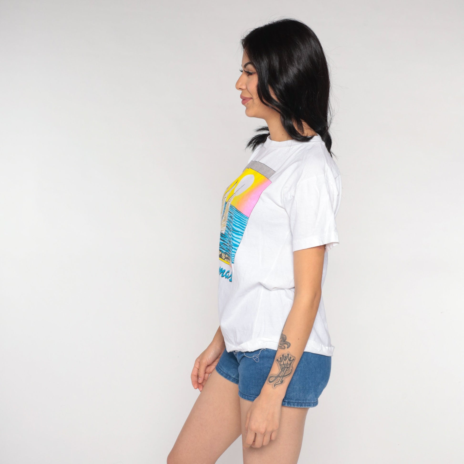 90s Bahamas Sailboat Graphic T-Shirt White Vintage Tee Small