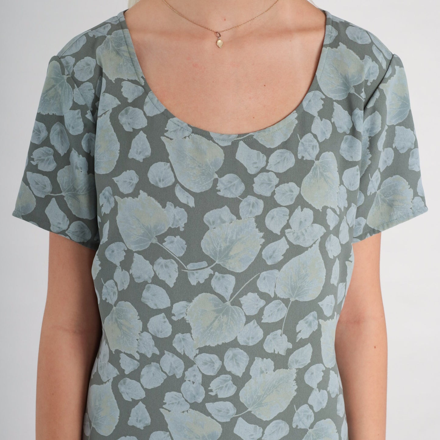 00s Liz Claiborne Botanical Maxi Dress Grey Blue Leaf Print Large