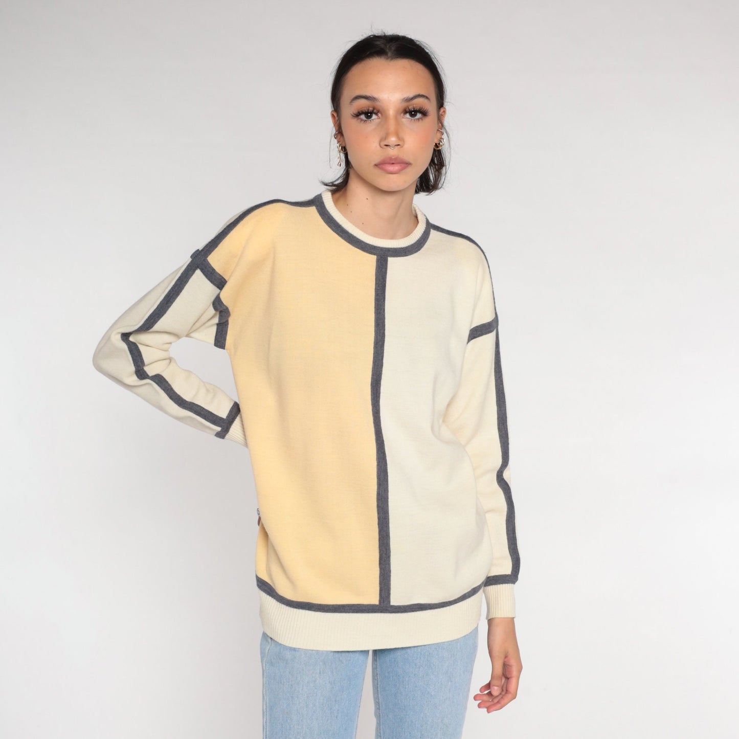 90s Liz Claiborne Wool Blend Crewneck Sweater Beige Grey Trim Medium