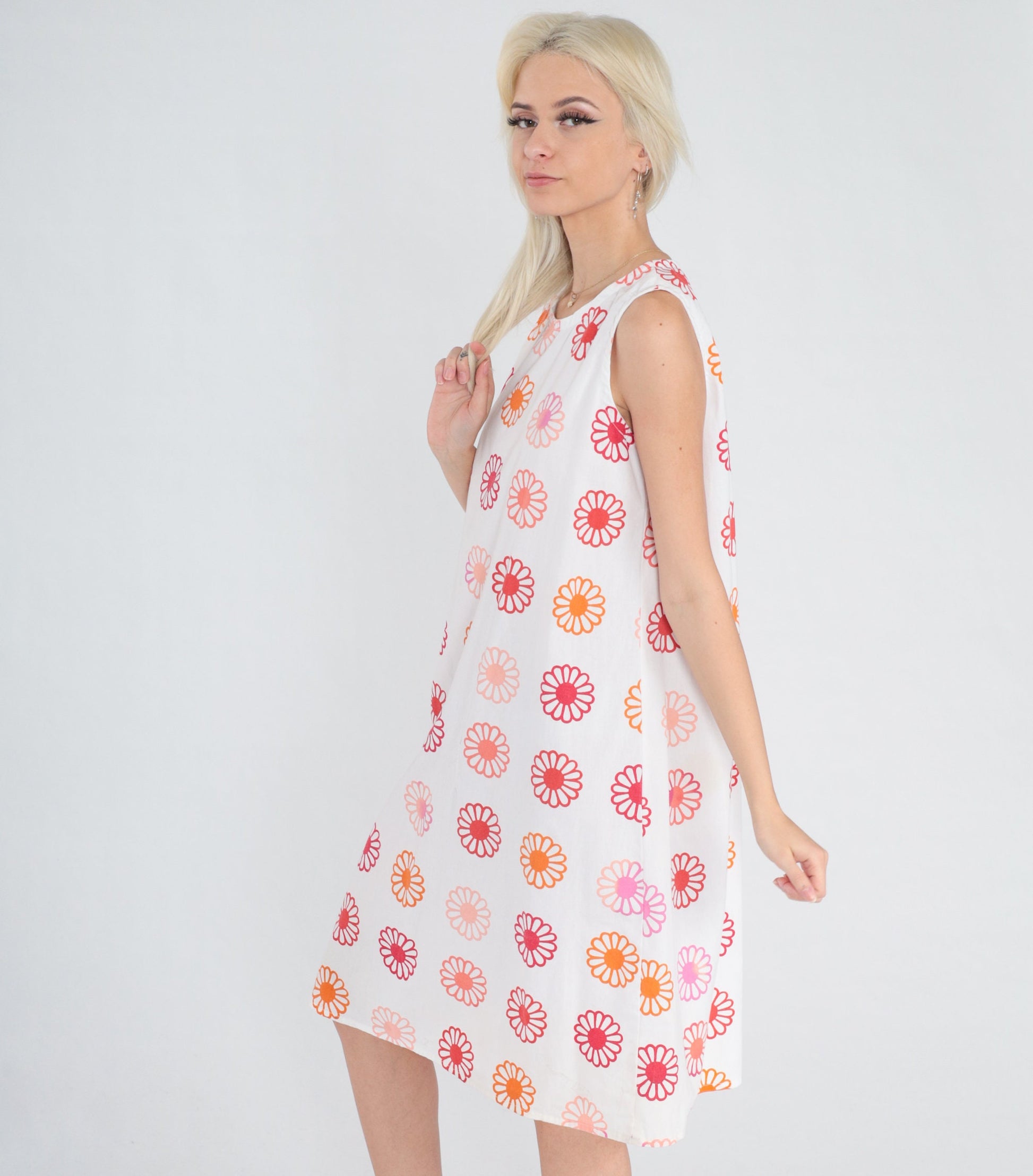 80s White Daisy Floral Shift Dress Sleeveless Knee-Length Small