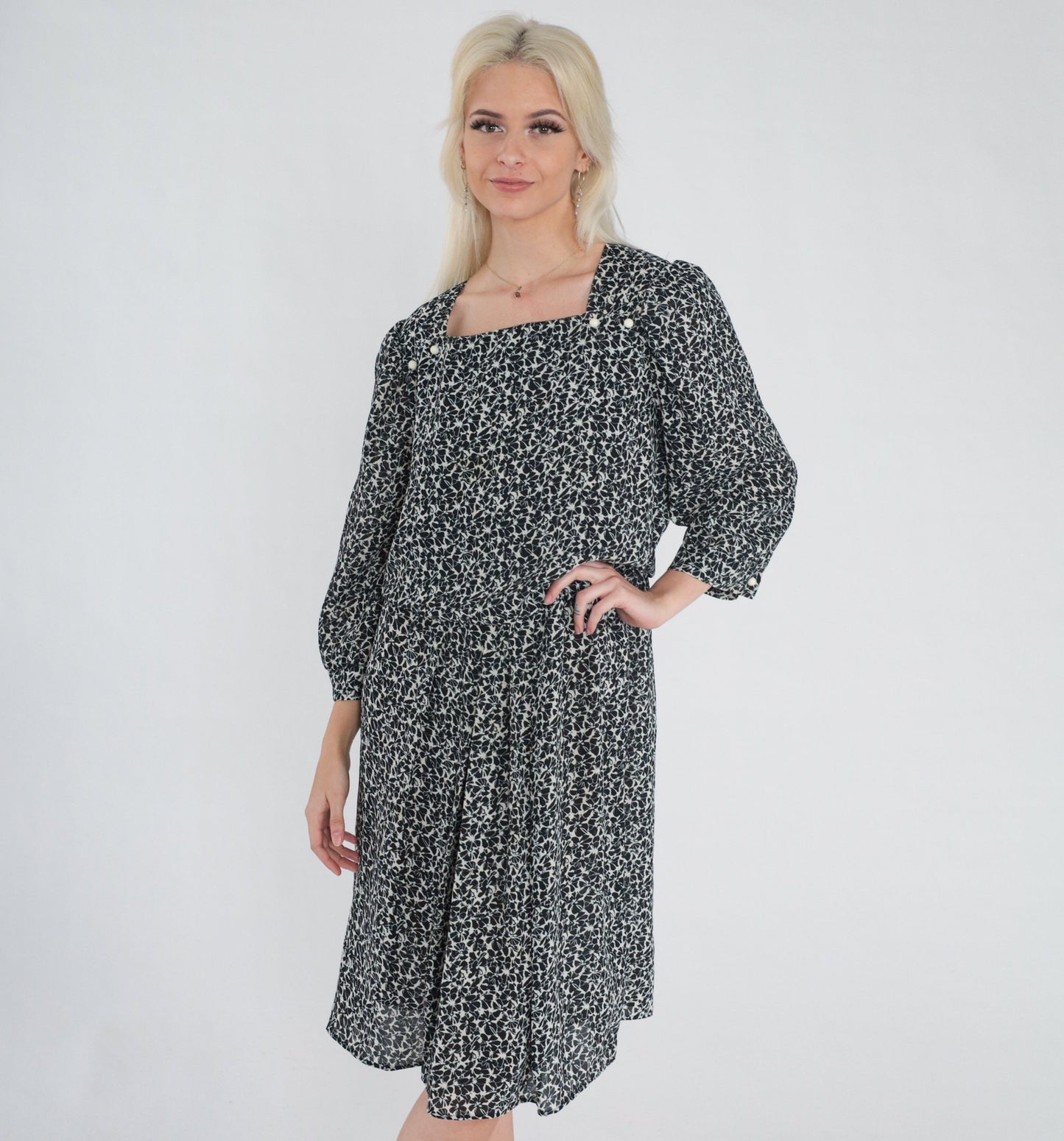 90s Black and White Floral Midi Dress Puff Sleeve Square Neckline Large