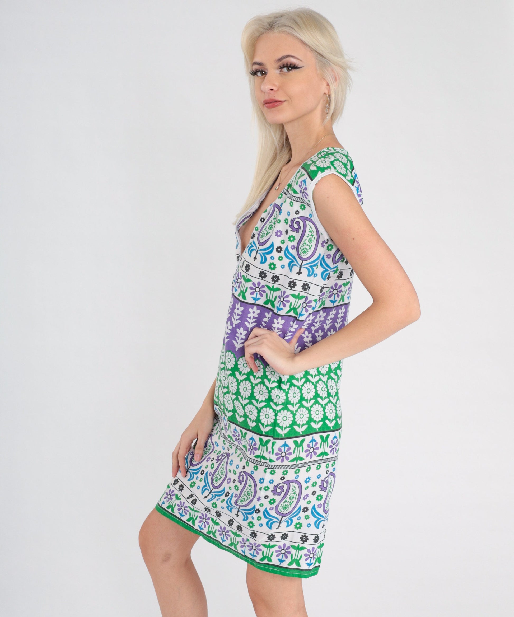 70s Floral Shift Dress Deep V Neck Sleeveless Mini Purple Green White Small