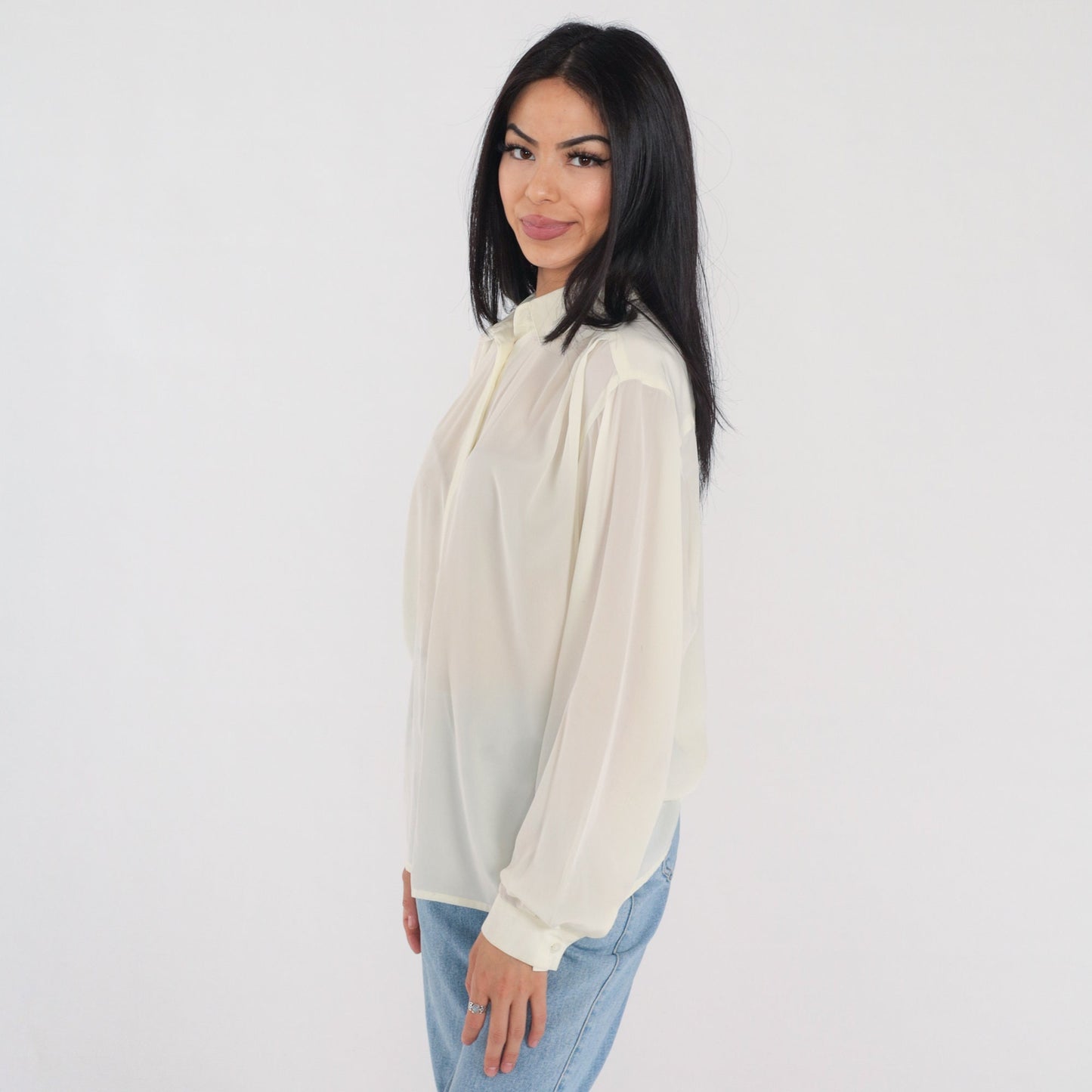 90s Evan Picone Cream Pleated Button-Up Blouse Collared Long Sleeve Large