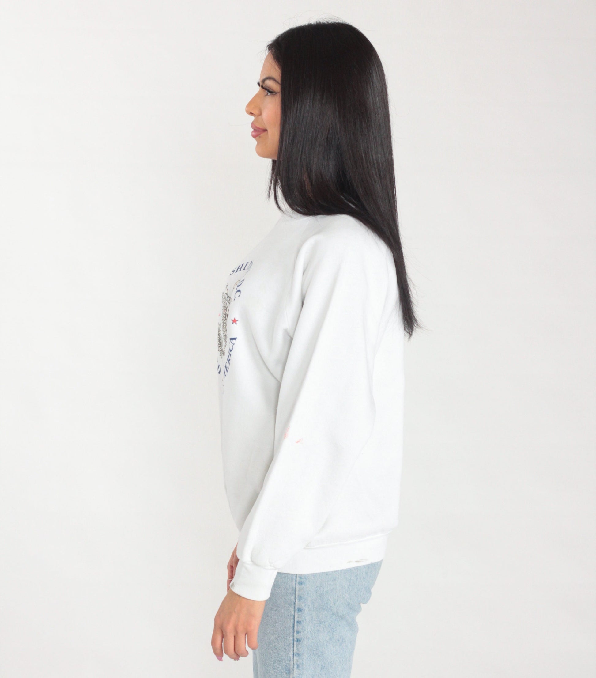 90s Washington DC Eagle Crest Raglan Sweatshirt White Graphic Medium