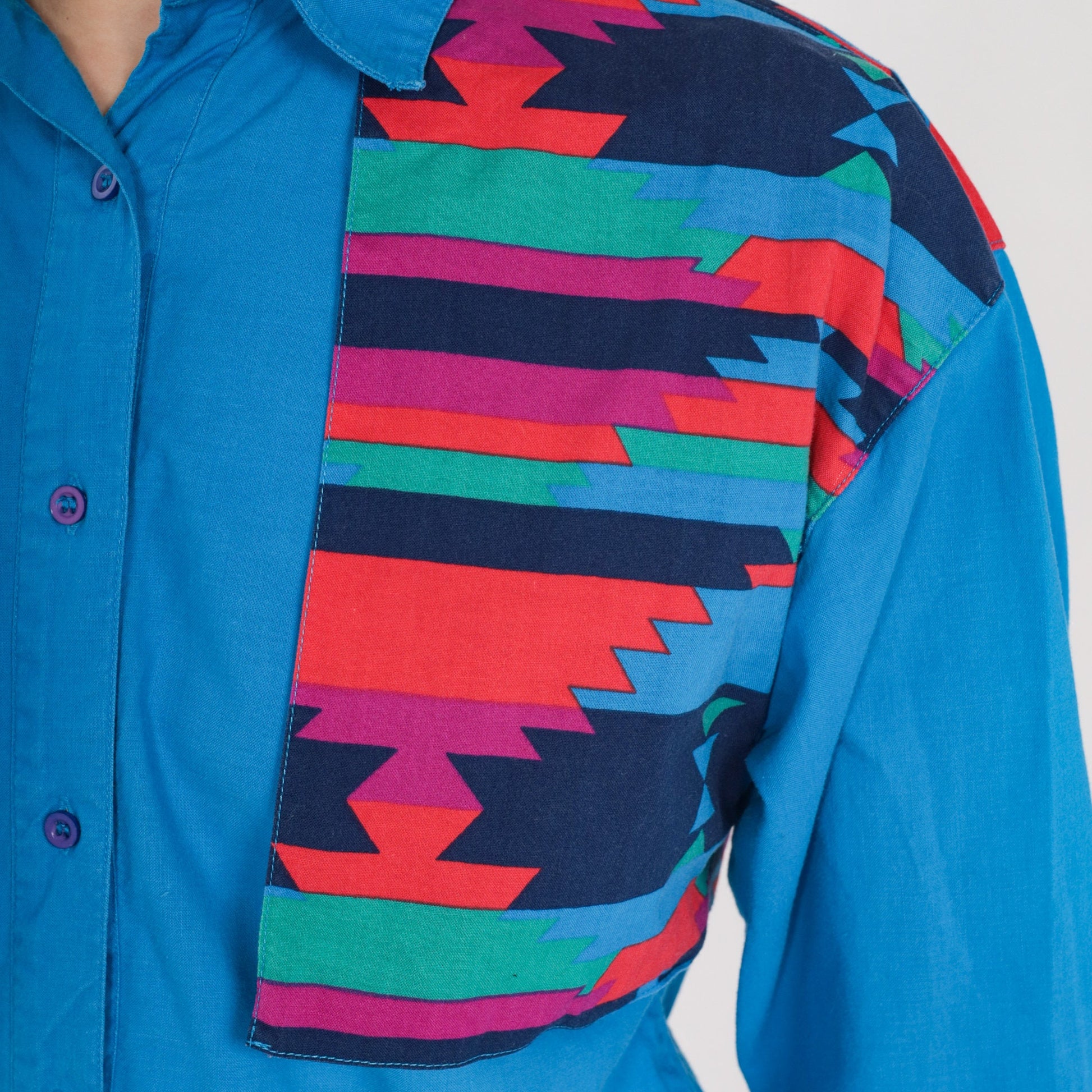 00s Wrangler Blue Southwestern Geometric Yoke Button-Up Shirt Medium M
