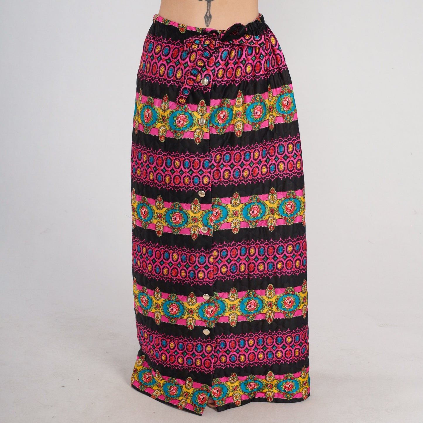 70s Quilted Maxi Skirt Floral Abstract Print High Waist Button Front Black Pink Medium Large