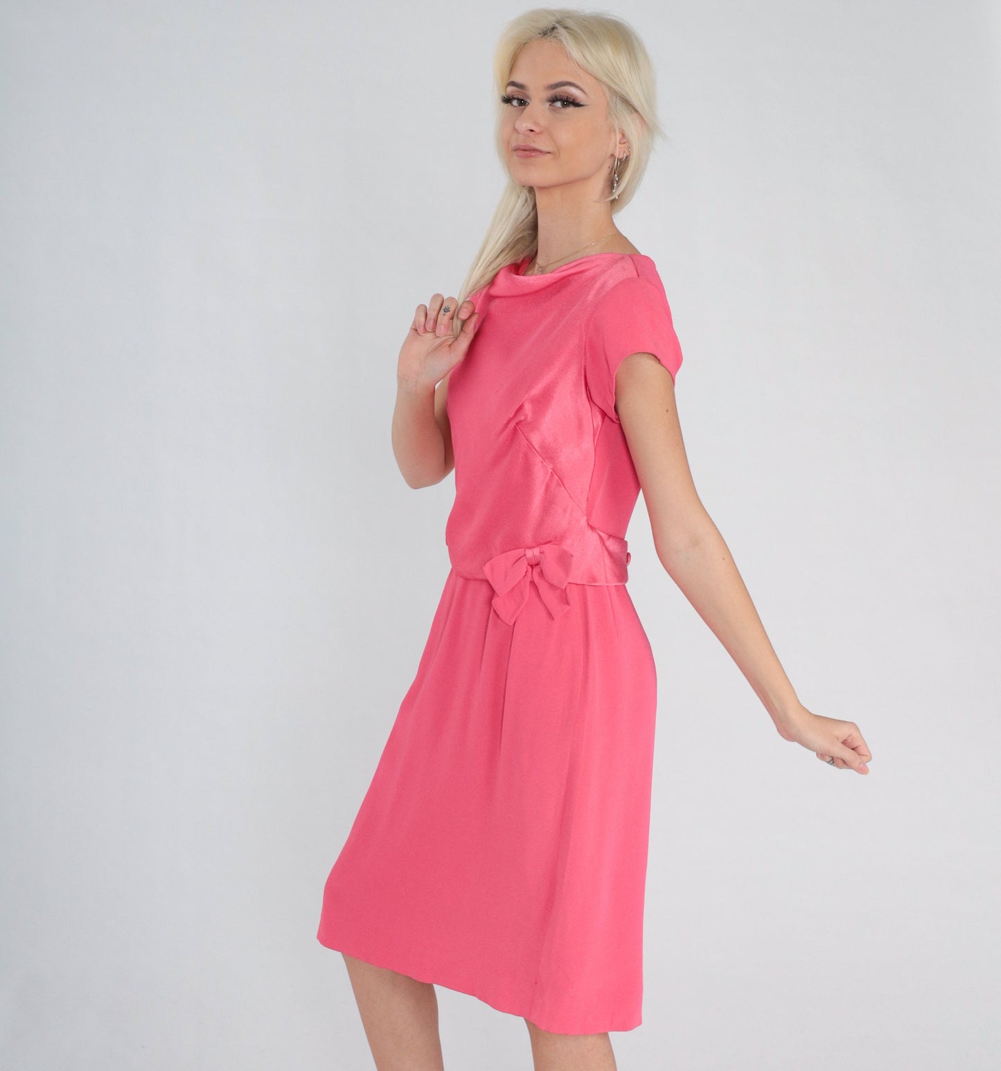60s Pink Shift Dress Cowl Neck Cap Sleeve Bow Waist Knee Length Medium M