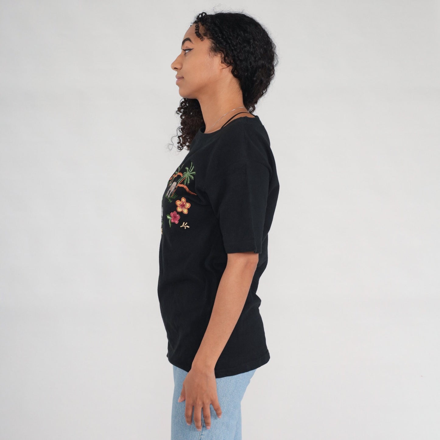 00s Safari Animal Embroidered T-Shirt Black Graphic Tee Small S