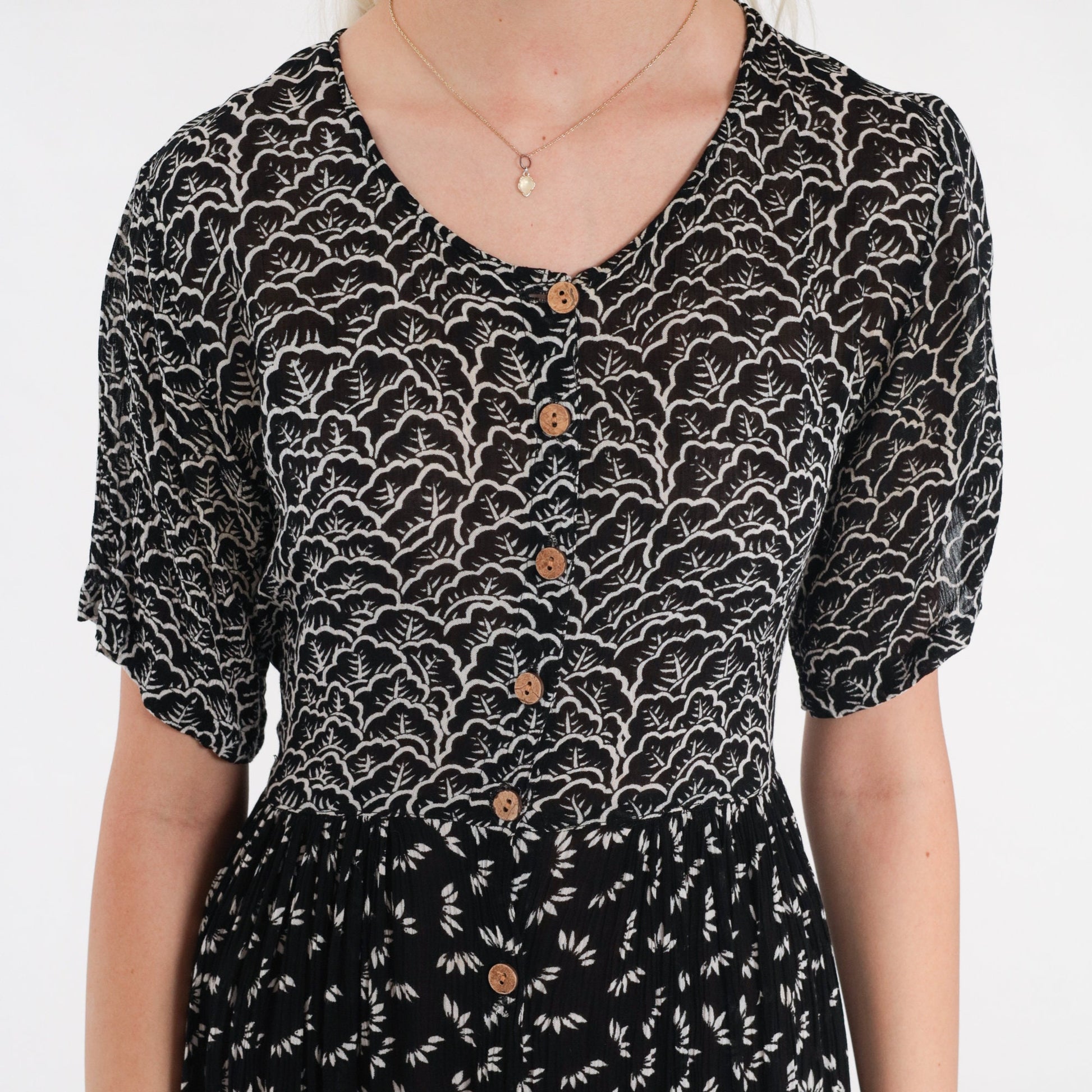 Y2K Black White Abstract Floral Maxi Dress Button Up Short Sleeve Small S