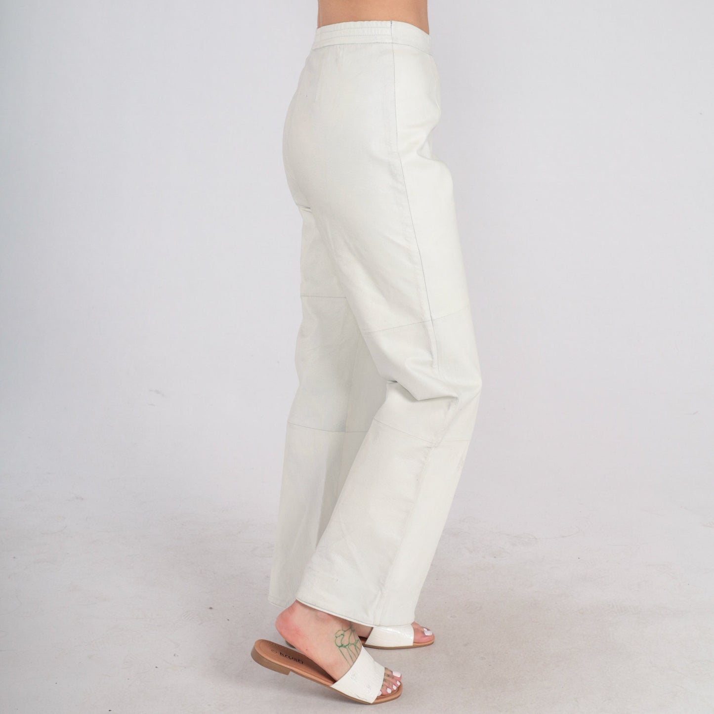 00s Newport News White Leather High-Rise Straight Pants Small
