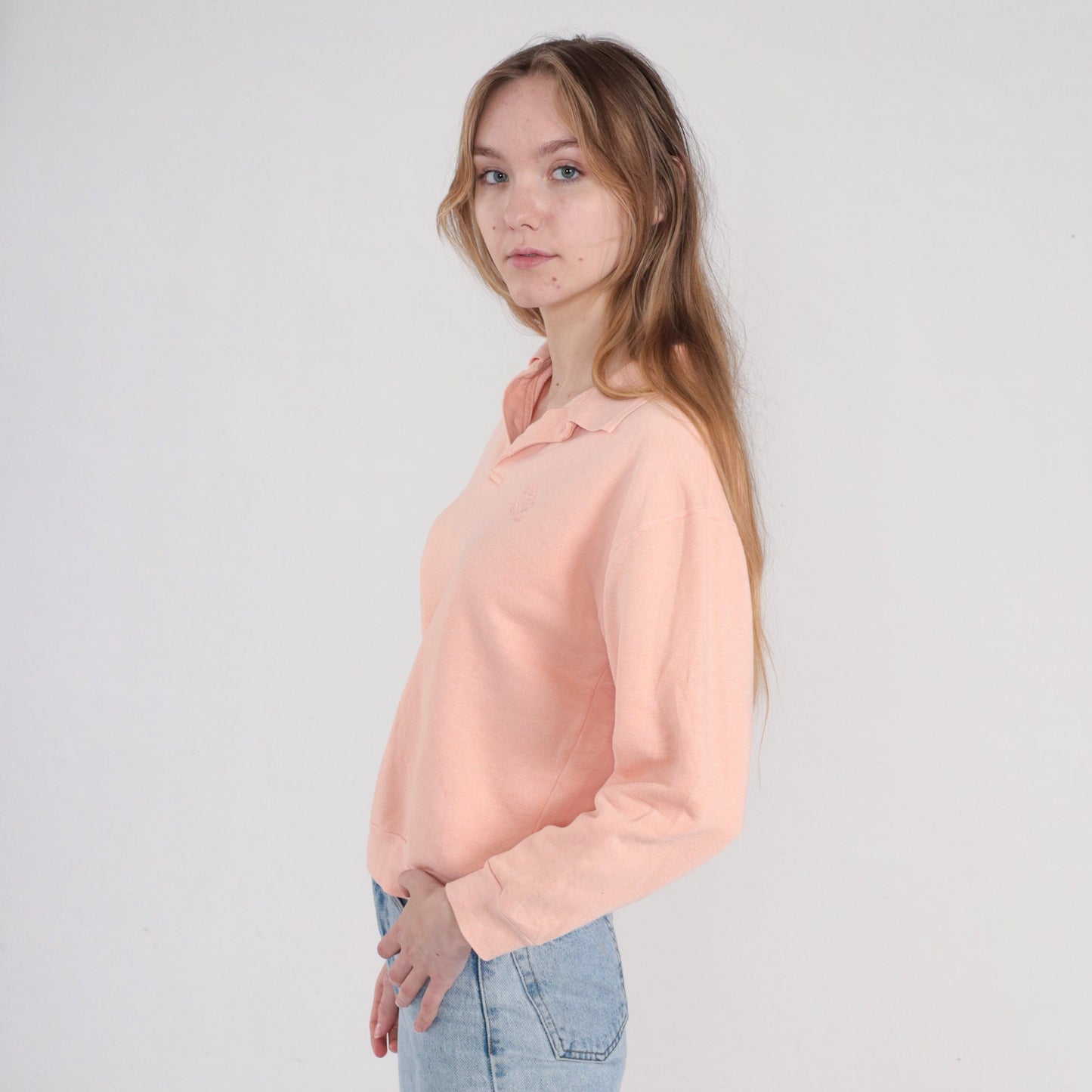 90s Polo Collared Sweatshirt Peachy Pink Embroidered Crest Medium