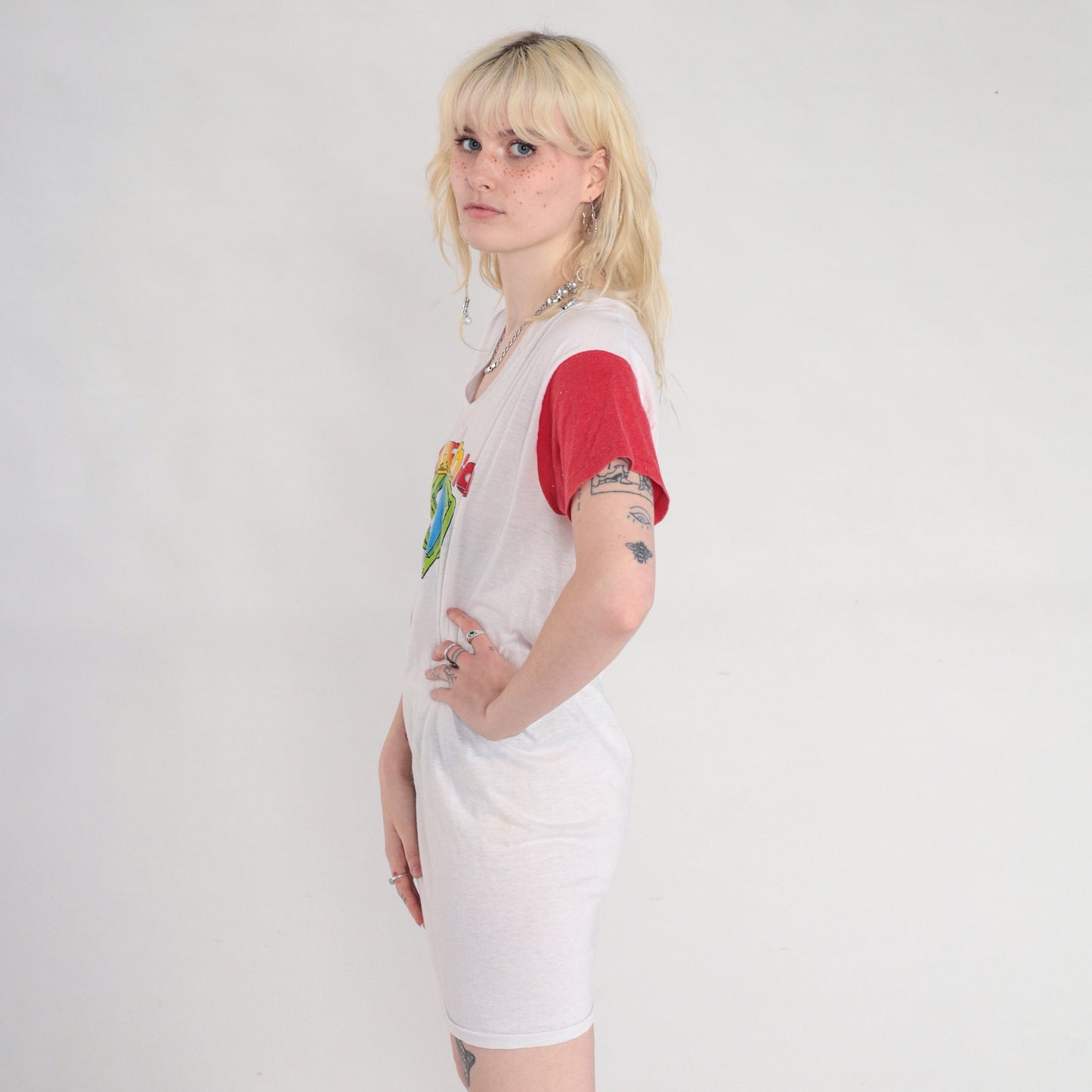 80s California Surfer Graphic T-Shirt Dress Mini White Red Sleeves Small Medium