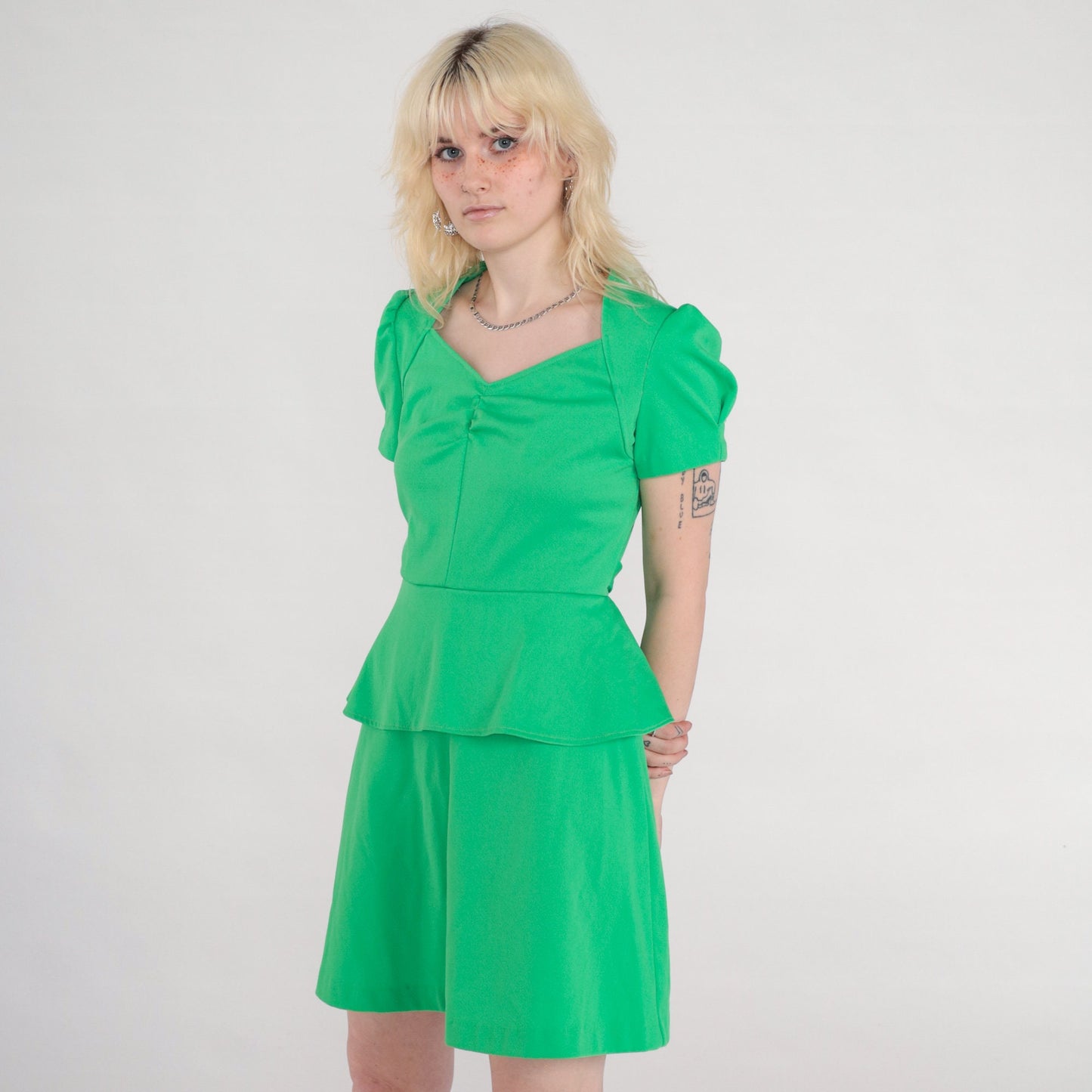 70s Spring Green Mini Dress Puff Sleeve V-Neck High Waist Peplum Small