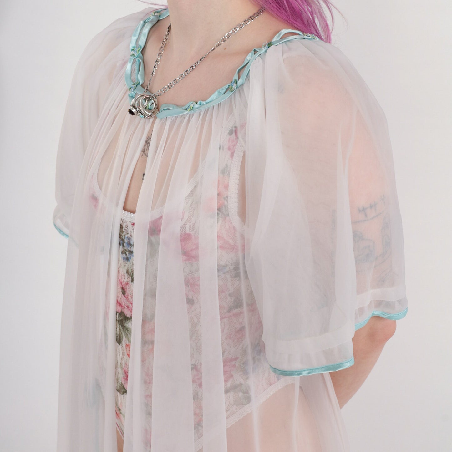 80s White Sheer Nylon Lingerie Robe Puff Sleeve Open Front Medium Large