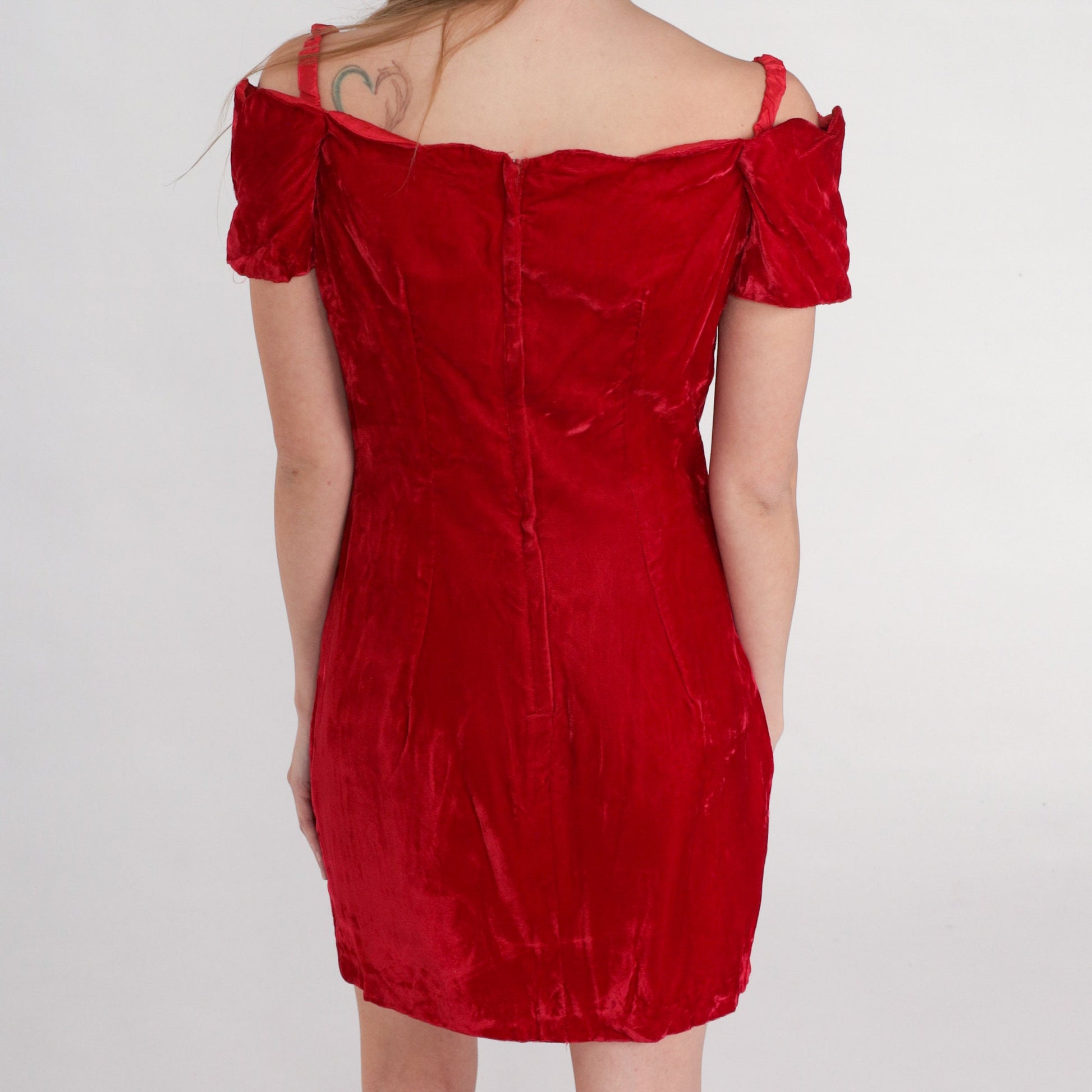 90s Red Velvet Mini Dress Off-Shoulder Scalloped Sheath Medium