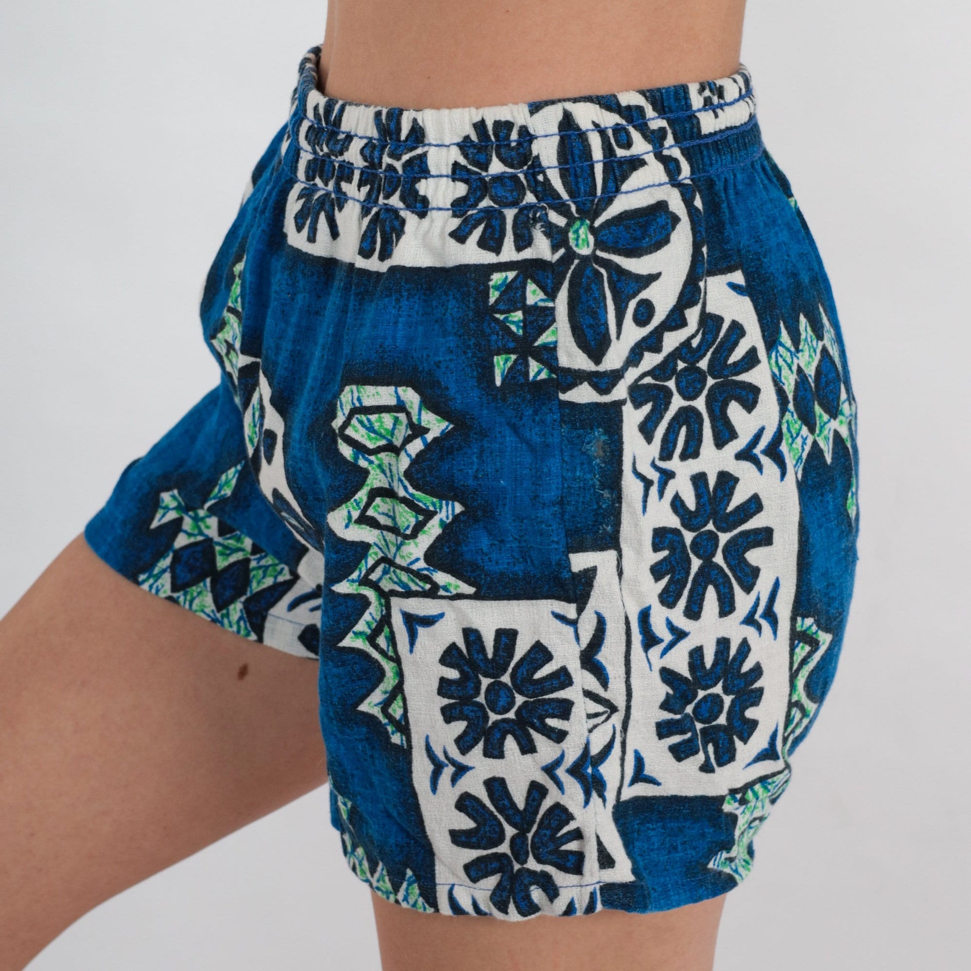 90s Hawaiian Floral Board Shorts Blue Geometric Print Swim Trunks Small