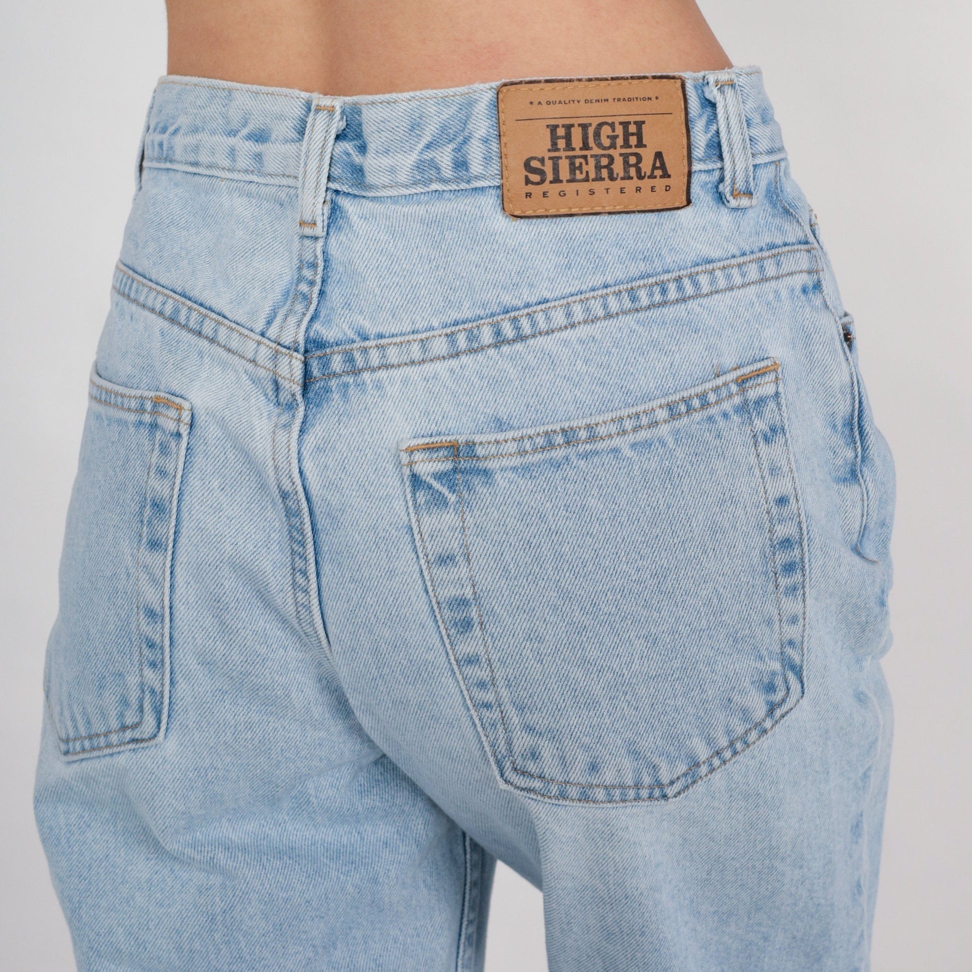 00s High Sierra Light Wash Straight Leg Jeans High Rise Medium