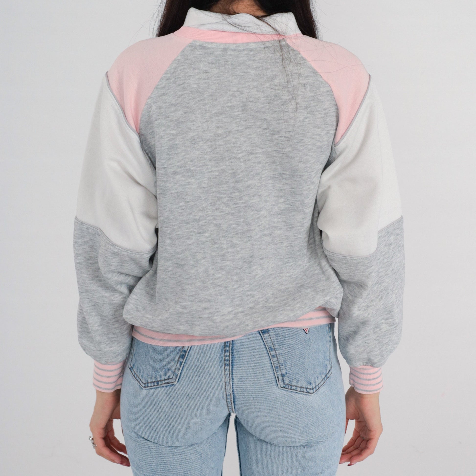 90s Colour Block Sweatshirt Grey Pink White Crest Pullover Medium