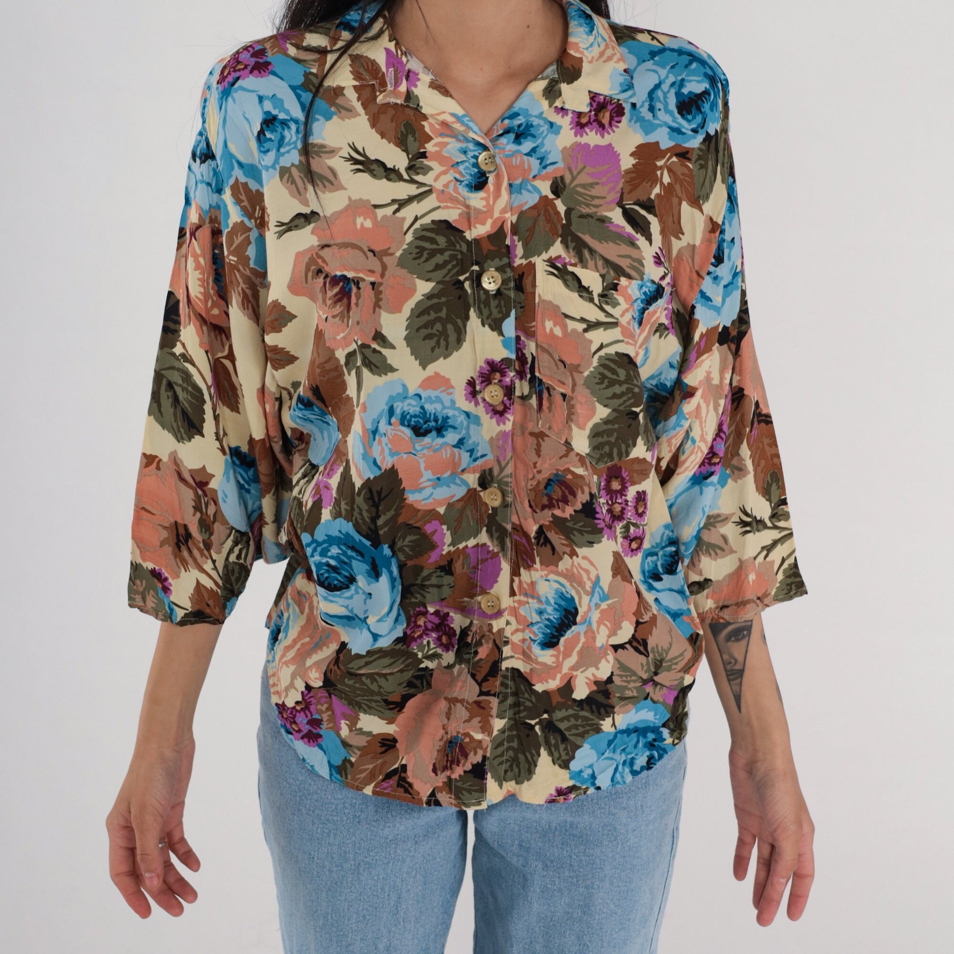 90s Floral Button-Up Blouse Rose Print 3/4 Sleeve Collared Shirt Medium