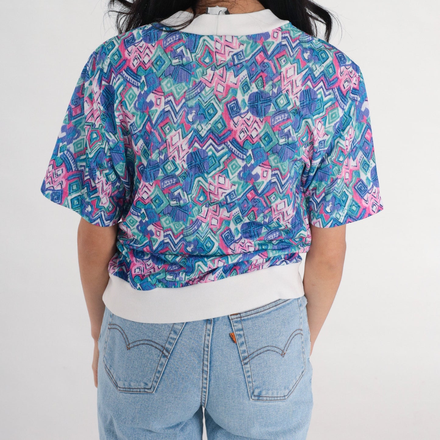 90s Abstract Print Necktie Blouse Short Sleeve Banded Hem White Blue Pink Green Medium