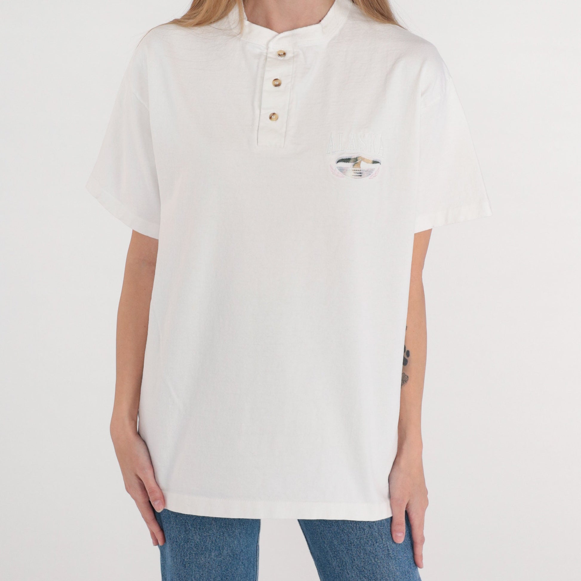 90s Alaska Whale Embroidered Henley T-Shirt White Cotton Large L