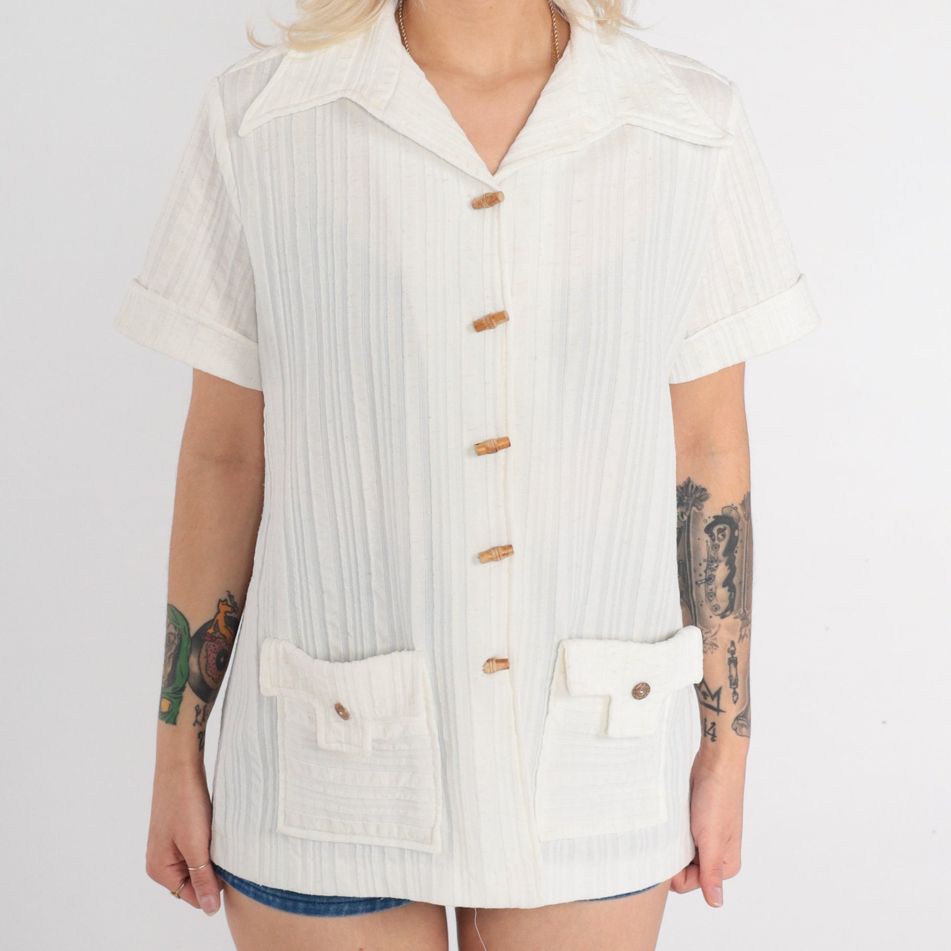 70s White Toggle Button Blouse Dagger Collar Short Sleeve Shirt Large L