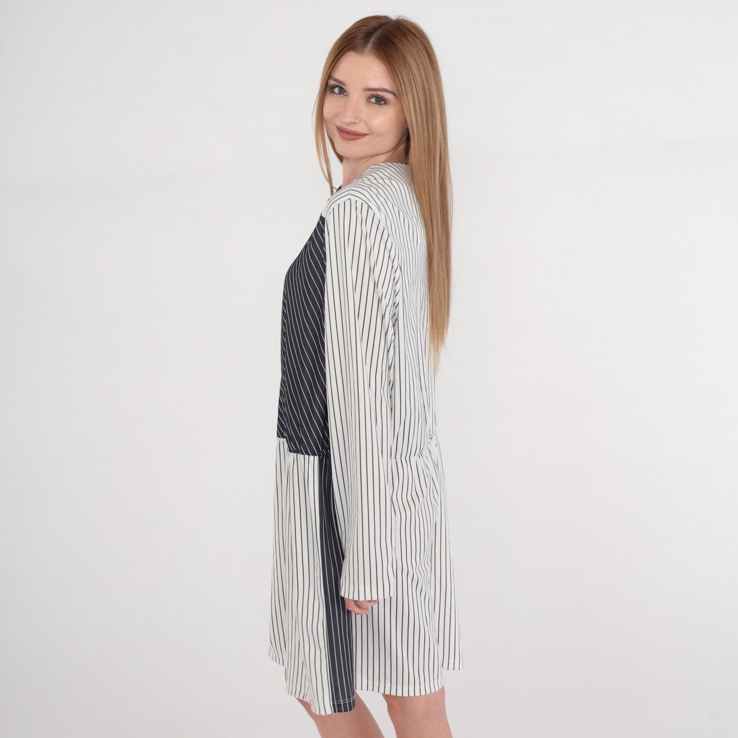 70s Black and White Striped Mini Dress Long Sleeve Shift Keyhole Back Large L