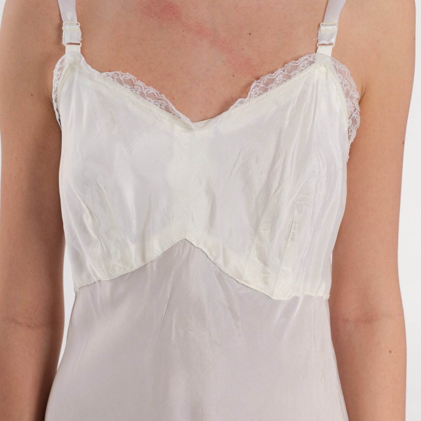 70s White Lace Trim Slip Dress Empire Waist Knee Length XS