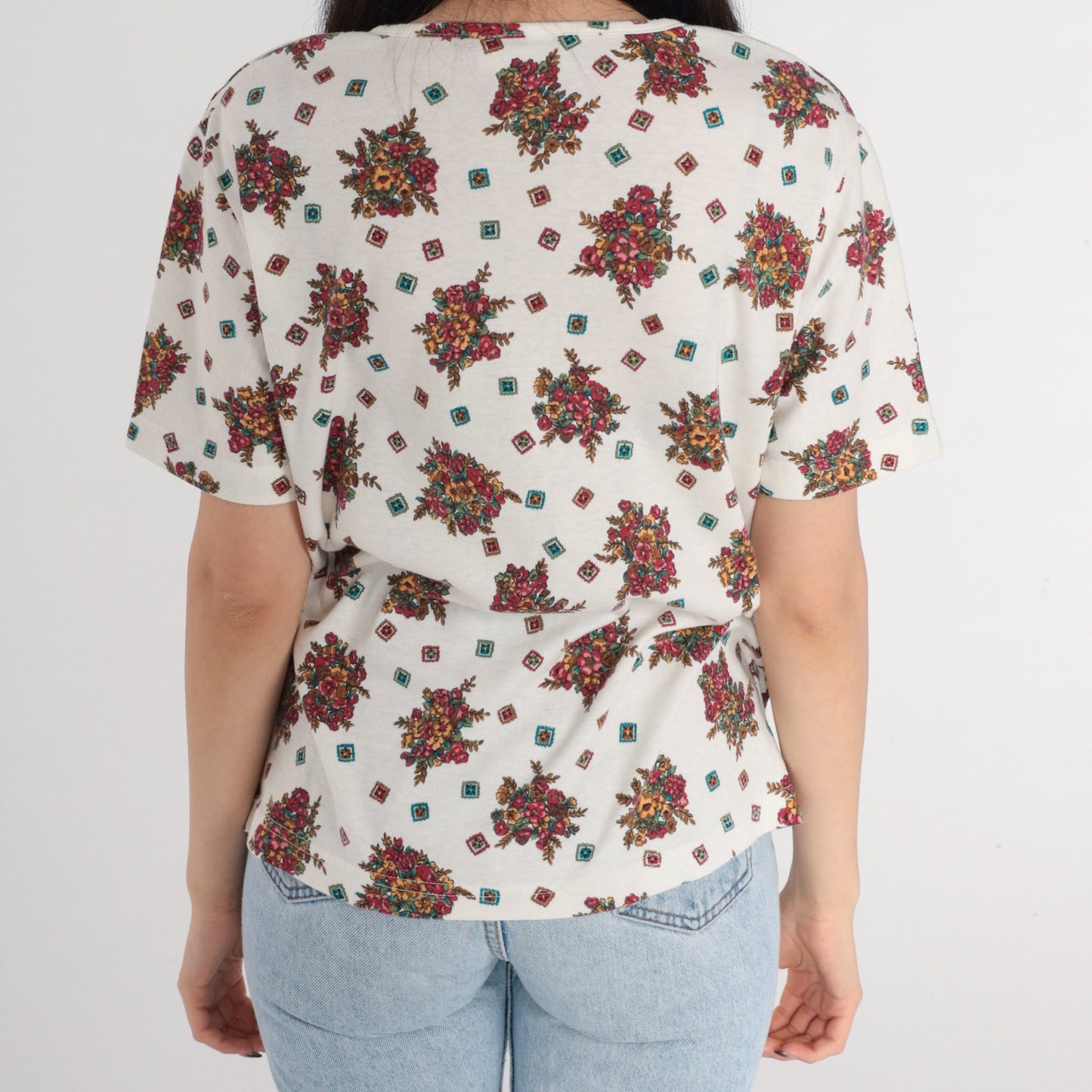 90s Floral Tile Print Pocket T-Shirt White Graphic Tee Small S