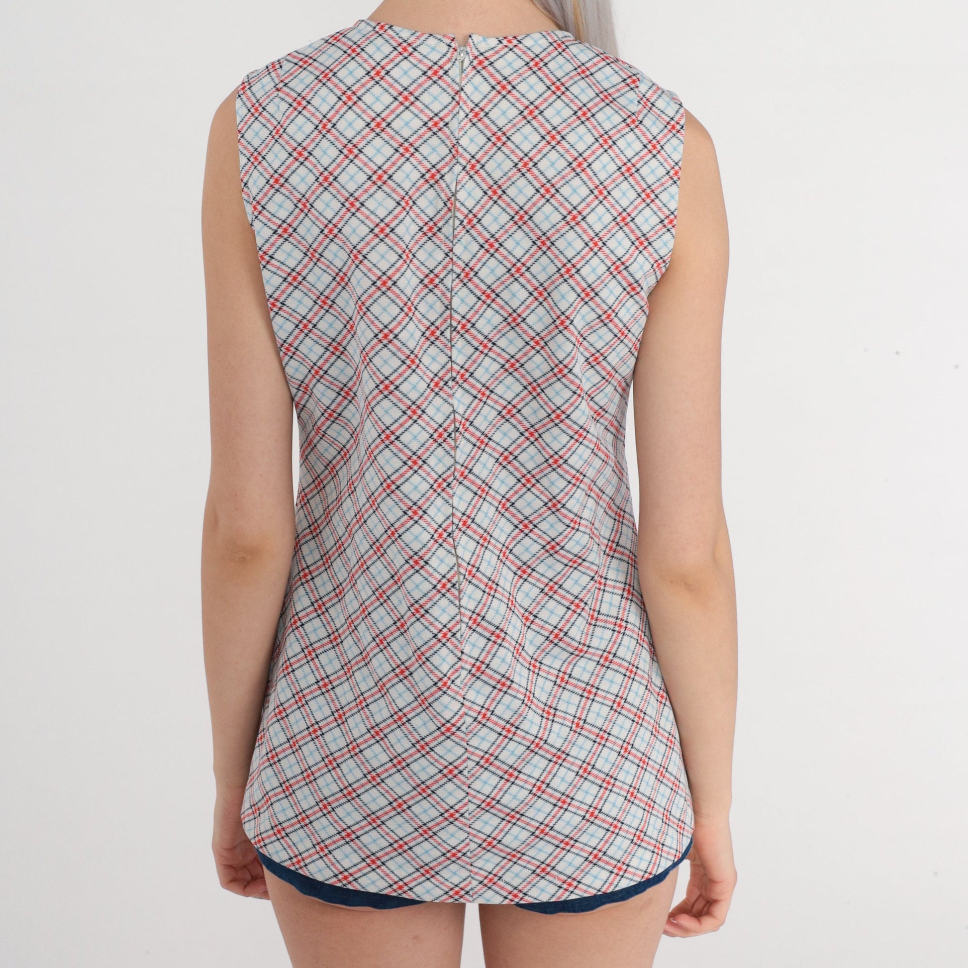 70s Plaid Tank Top White Red Blue Checkered Sleeveless Blouse Small