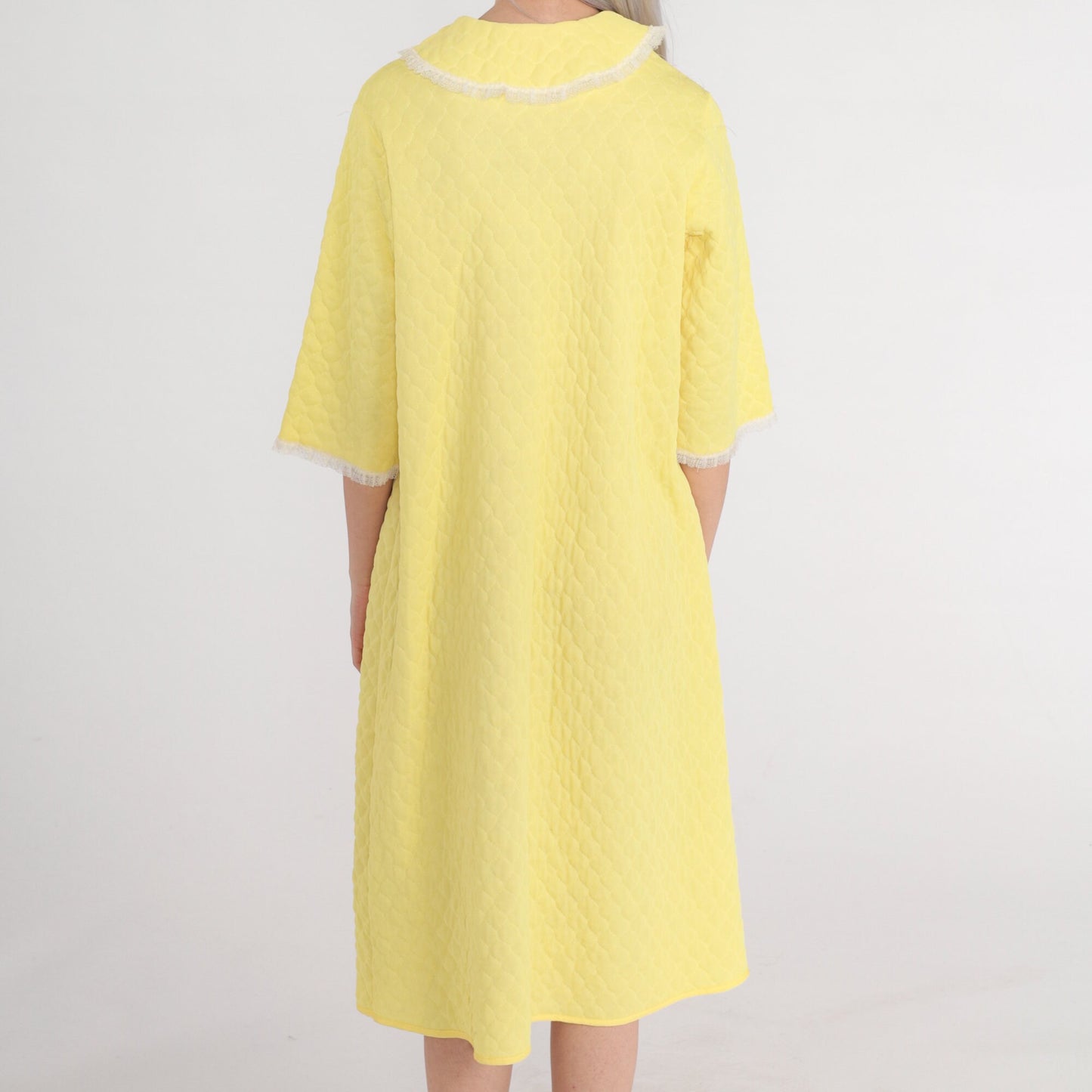 70s Yellow Quilted Nightgown Midi Peter Pan Collar Lace Trim Medium M
