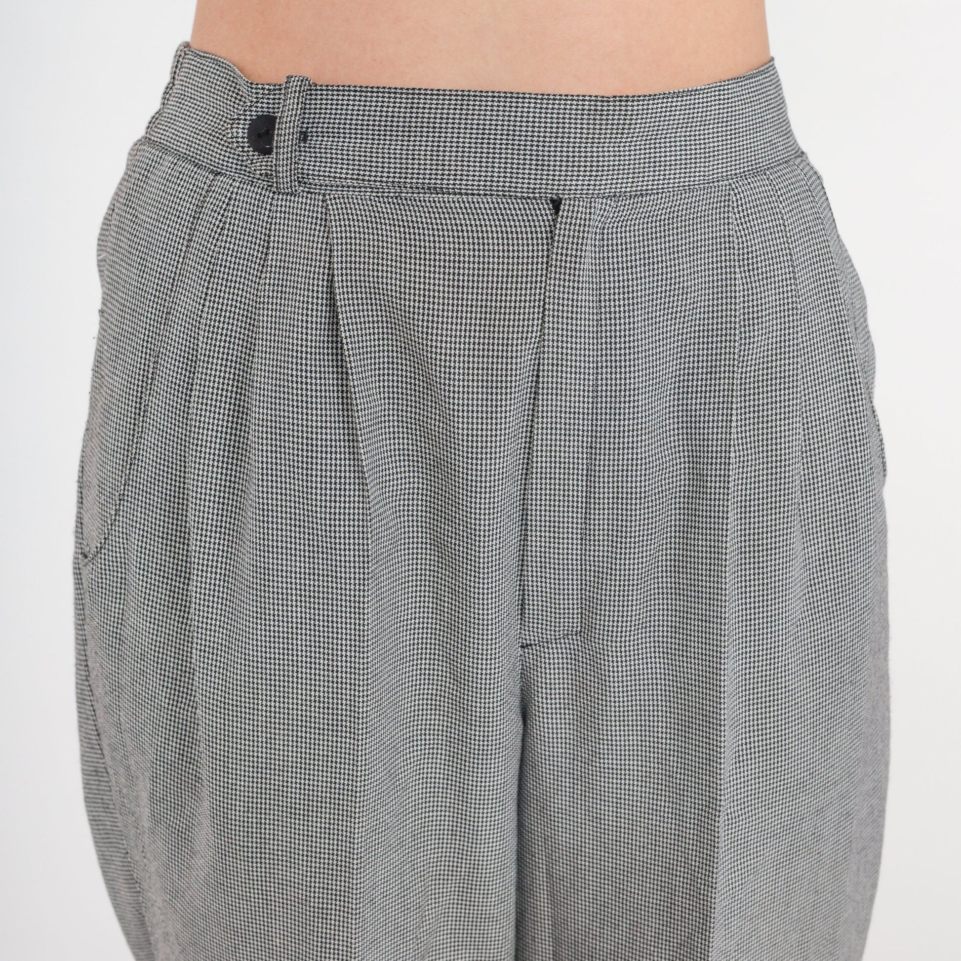 80s Checkered High-Waisted Tapered Trousers Pleated Plaid Pants Small