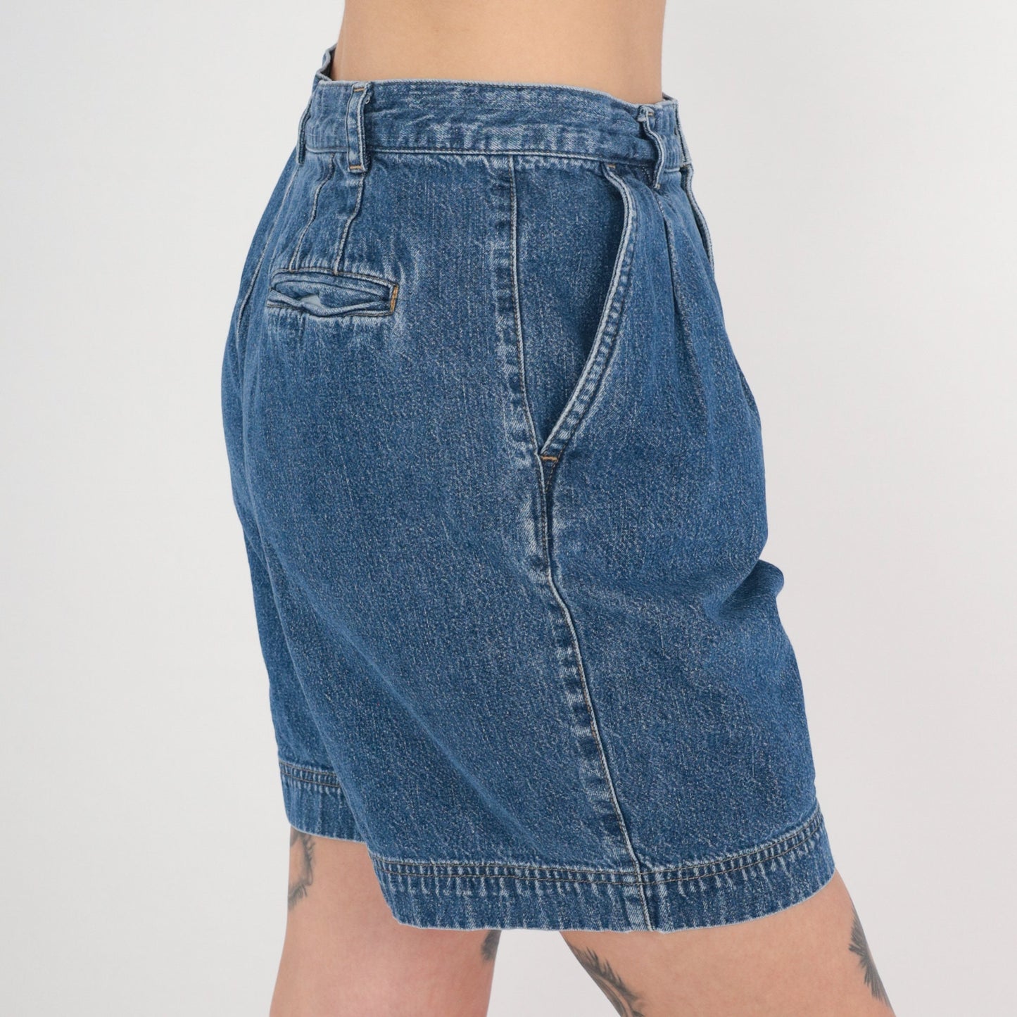 90s Liz Claiborne Pleated Jean Shorts High Waisted Blue Denim Petite Medium