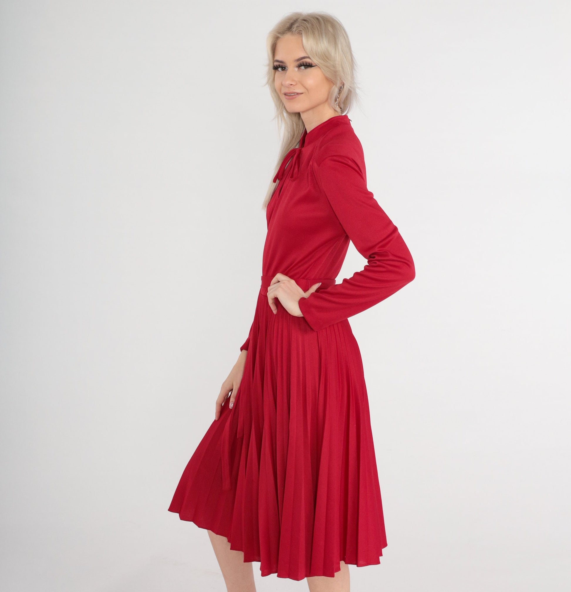70s Burgundy Red Midi Dress Pleated High Waist Long Sleeve Medium