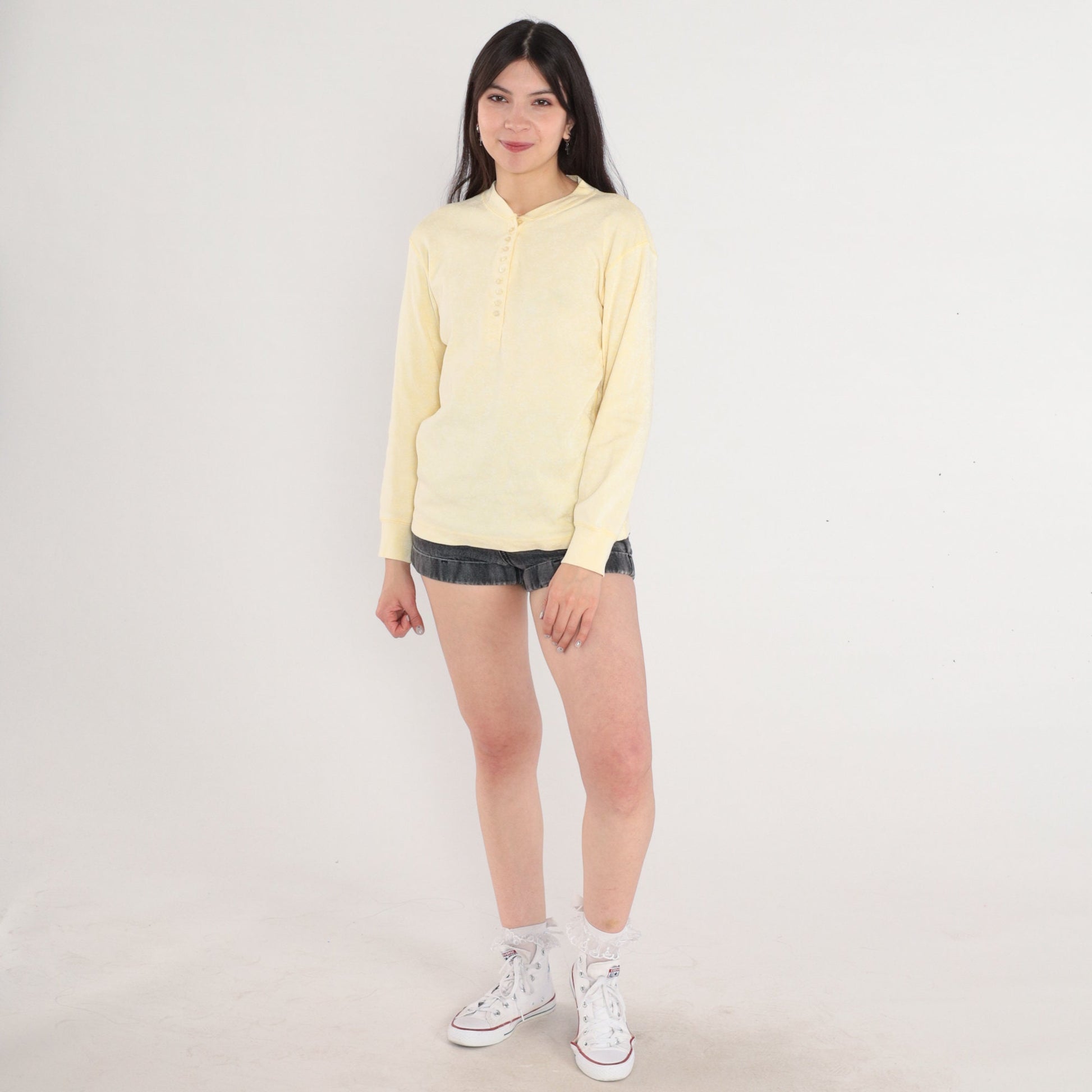80s Pale Yellow Henley Floral Print Long Sleeve Shirt Medium