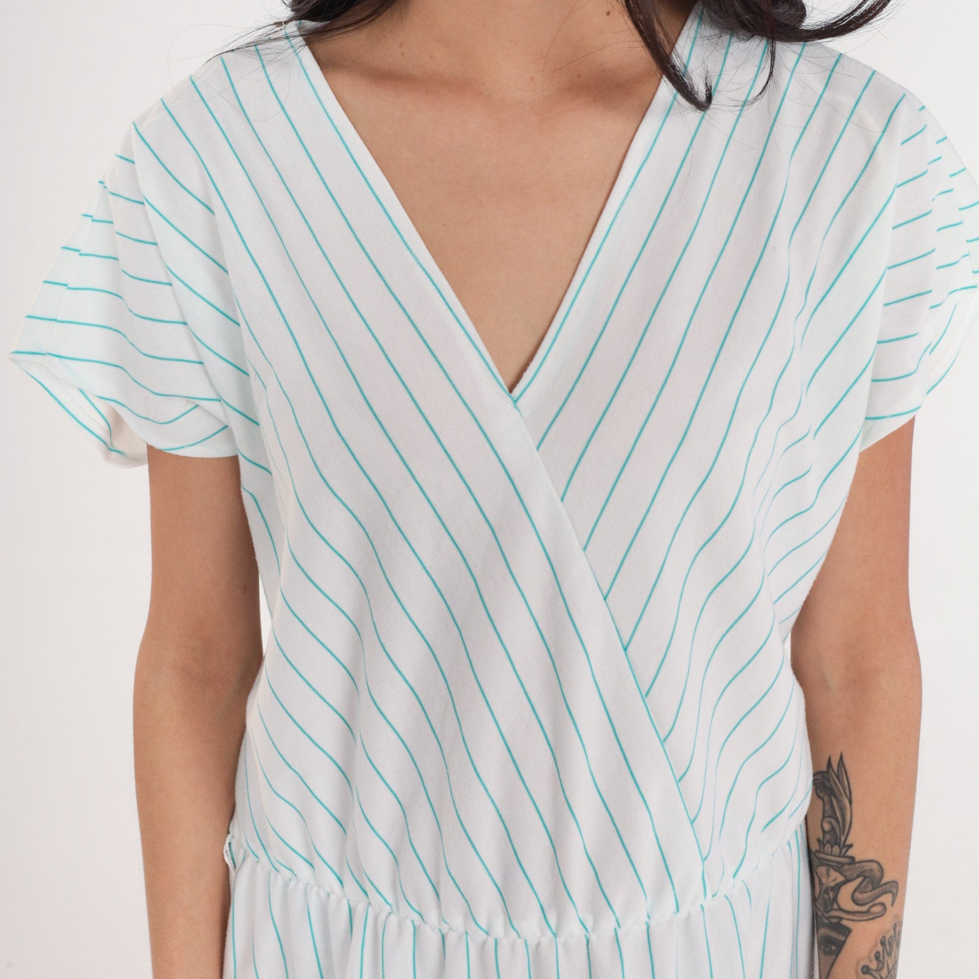 80s White Blue Striped Mini Dress V-Neck Faux Wrap High Waist Medium Large