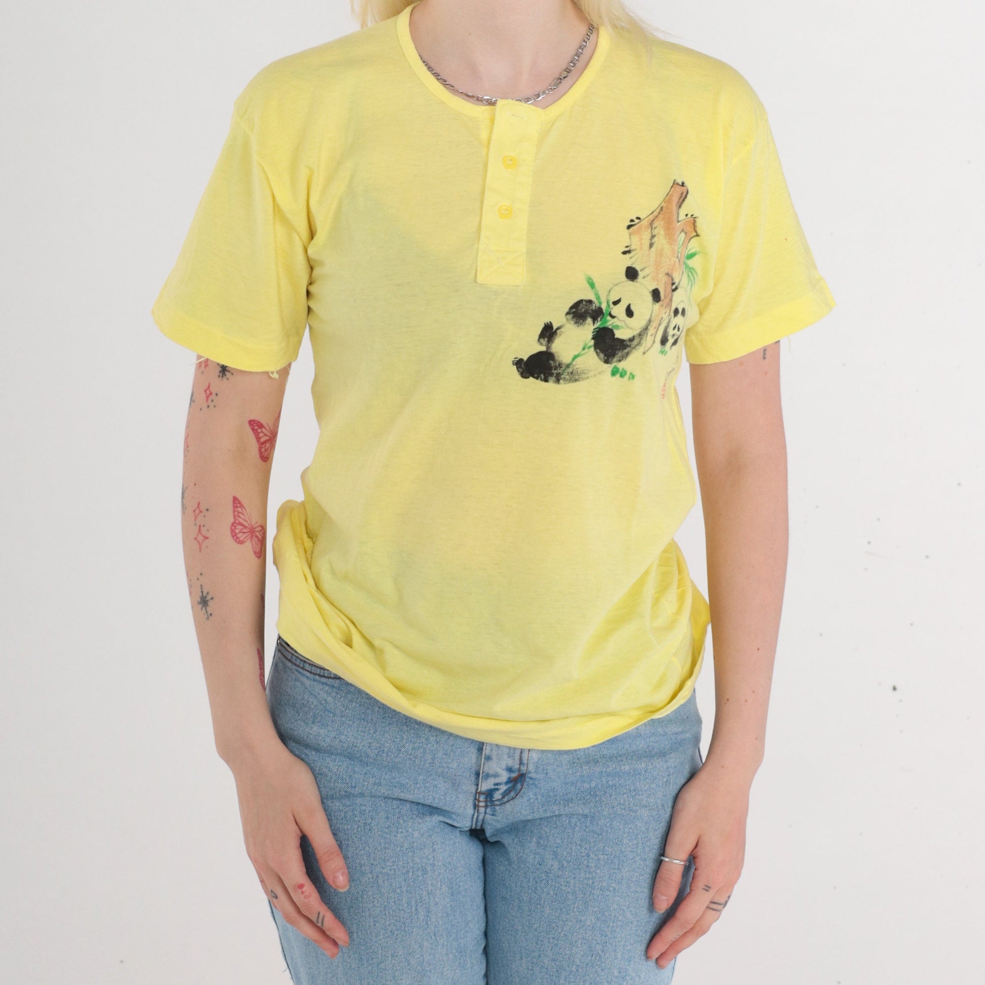 80s Panda Graphic Henley T-Shirt Yellow Cotton Painted Animal Tee Small S