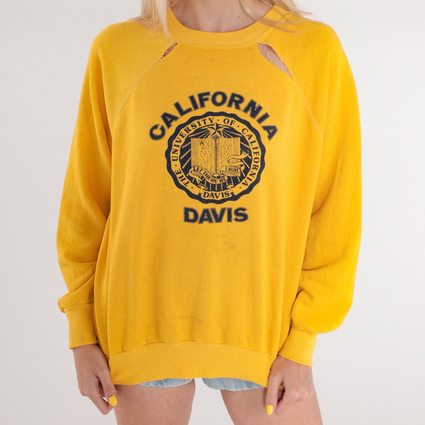 80s UC Davis Aggies Sweatshirt Yellow Raglan Graphic Distressed Small