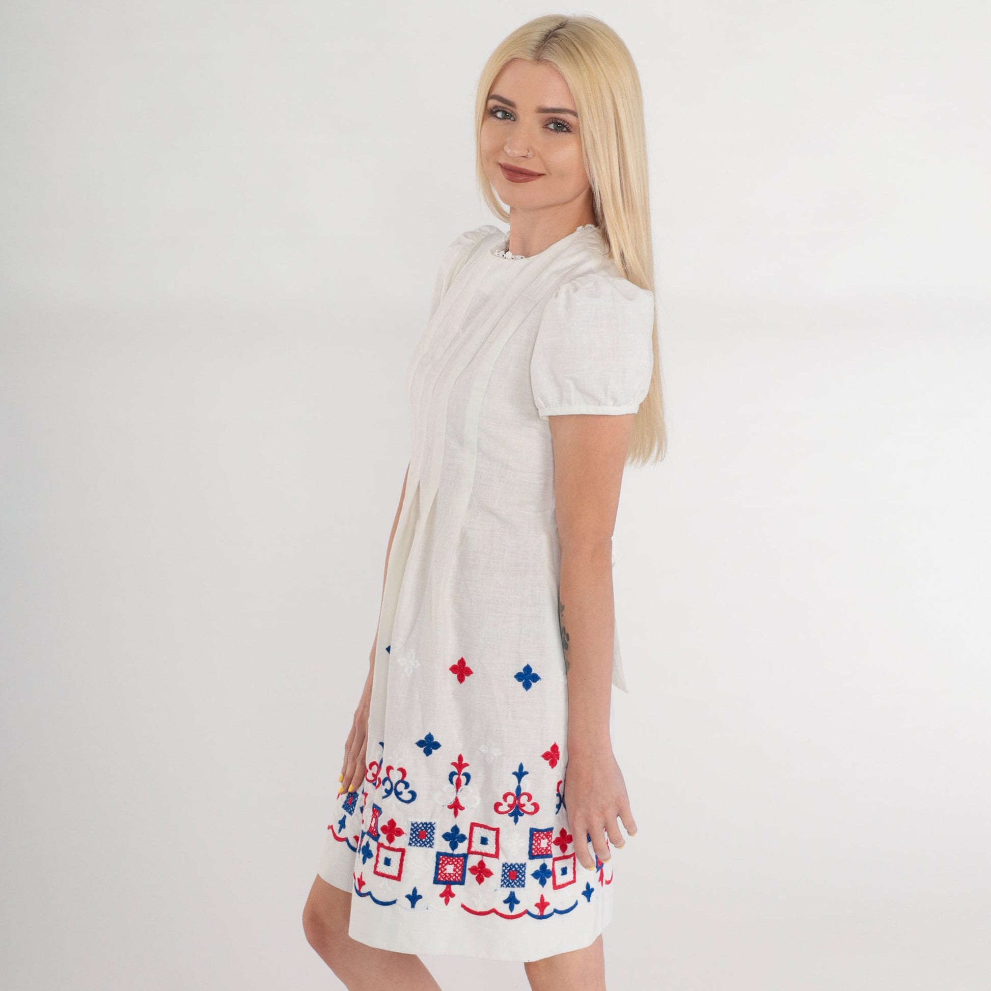 1960s White Puff Sleeve Mini Dress Embroidered Red Blue Lace Trim Small