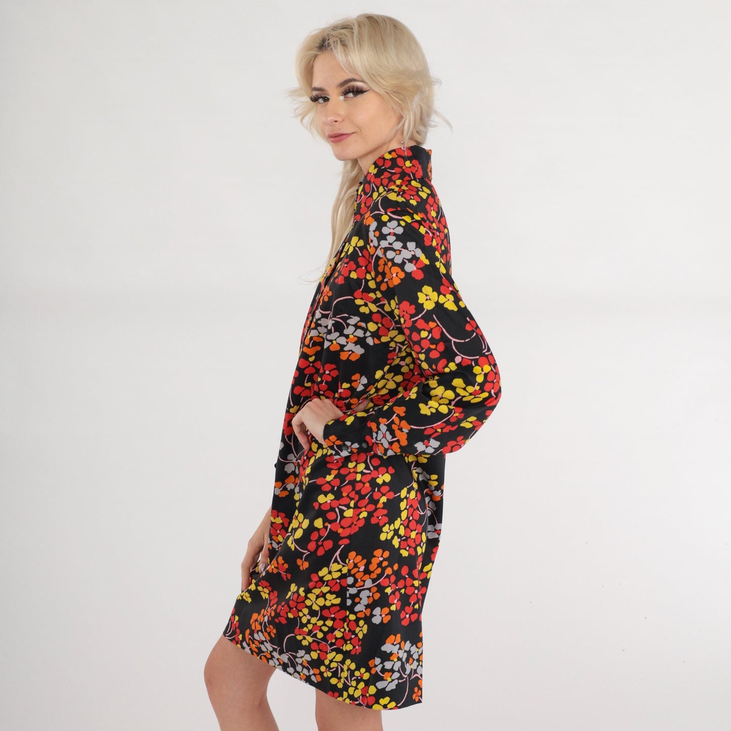 60s Black Floral Mini Shift Dress Dagger Collar Button-Up Long Sleeve Medium