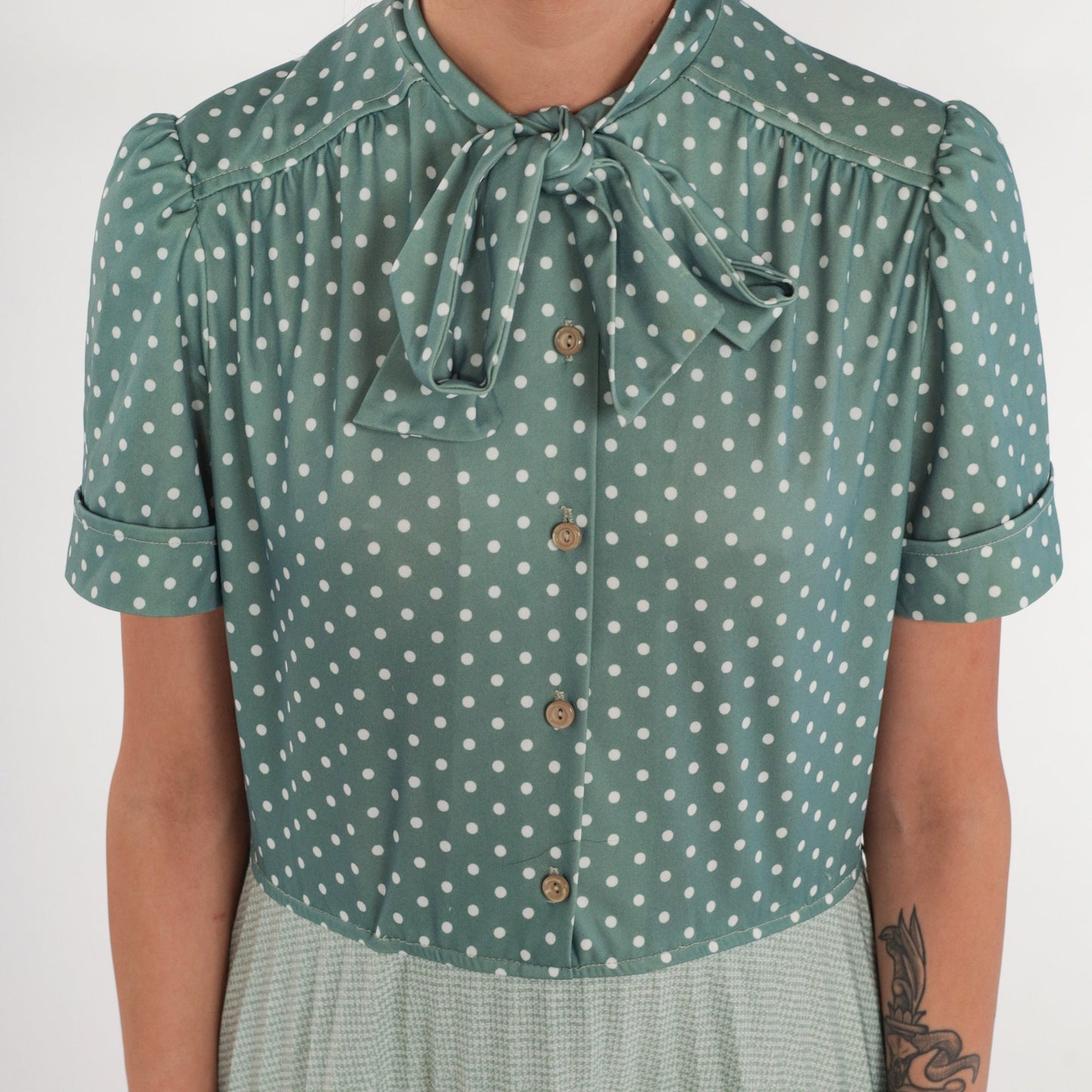 70s Green Polka Dot Midi Dress Puff Sleeve Neck Tie High Waisted Medium